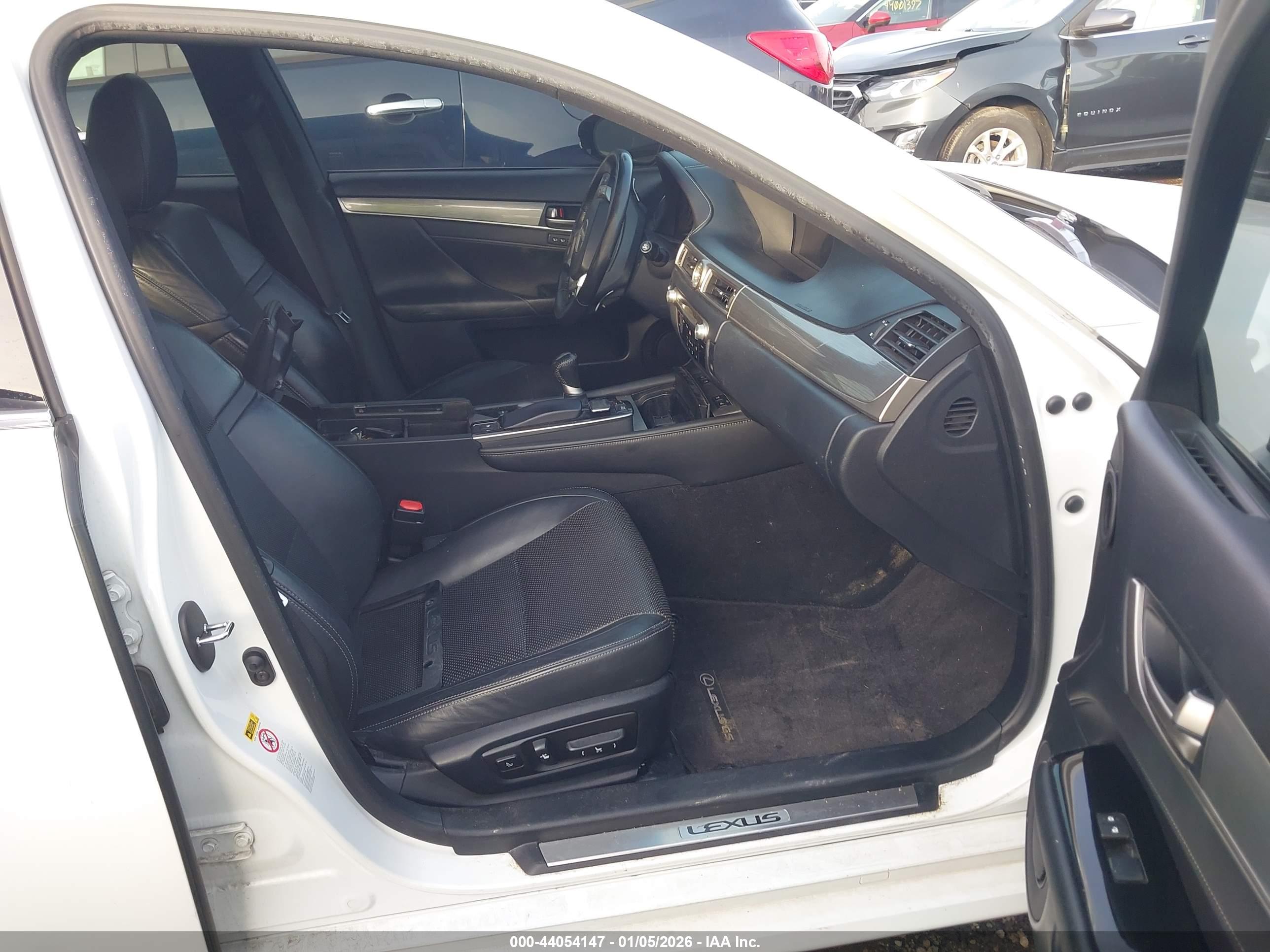 LEXUS GS image 5