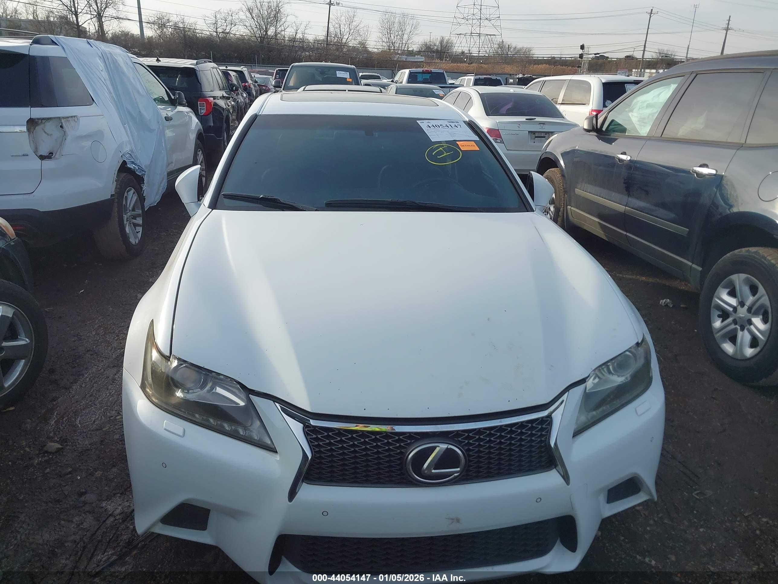 LEXUS GS image 6