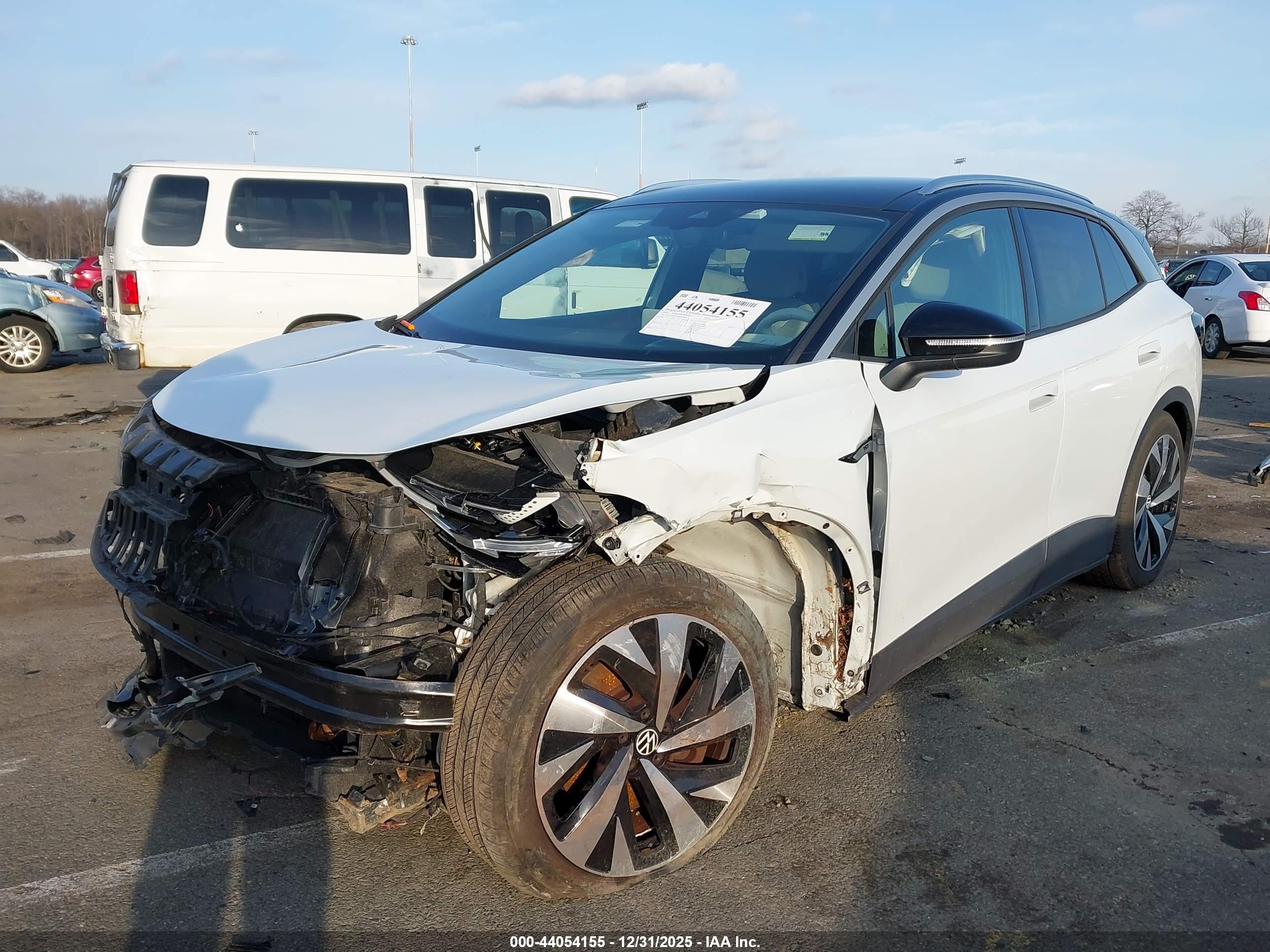 VOLKSWAGEN ID.4 image 2