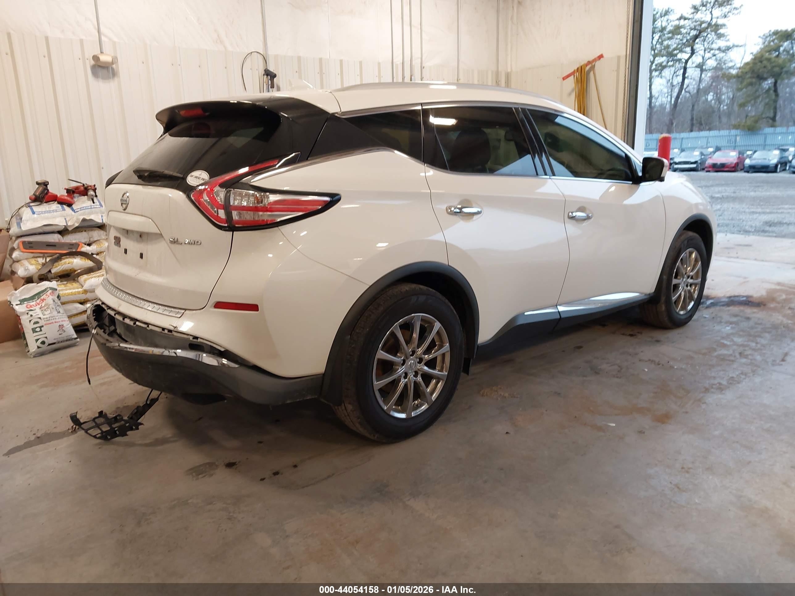 NISSAN MURANO image 4