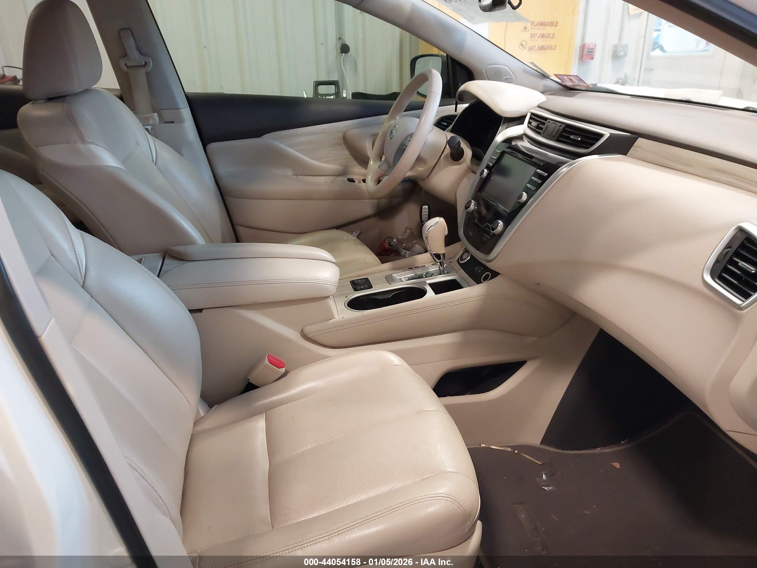 NISSAN MURANO image 5