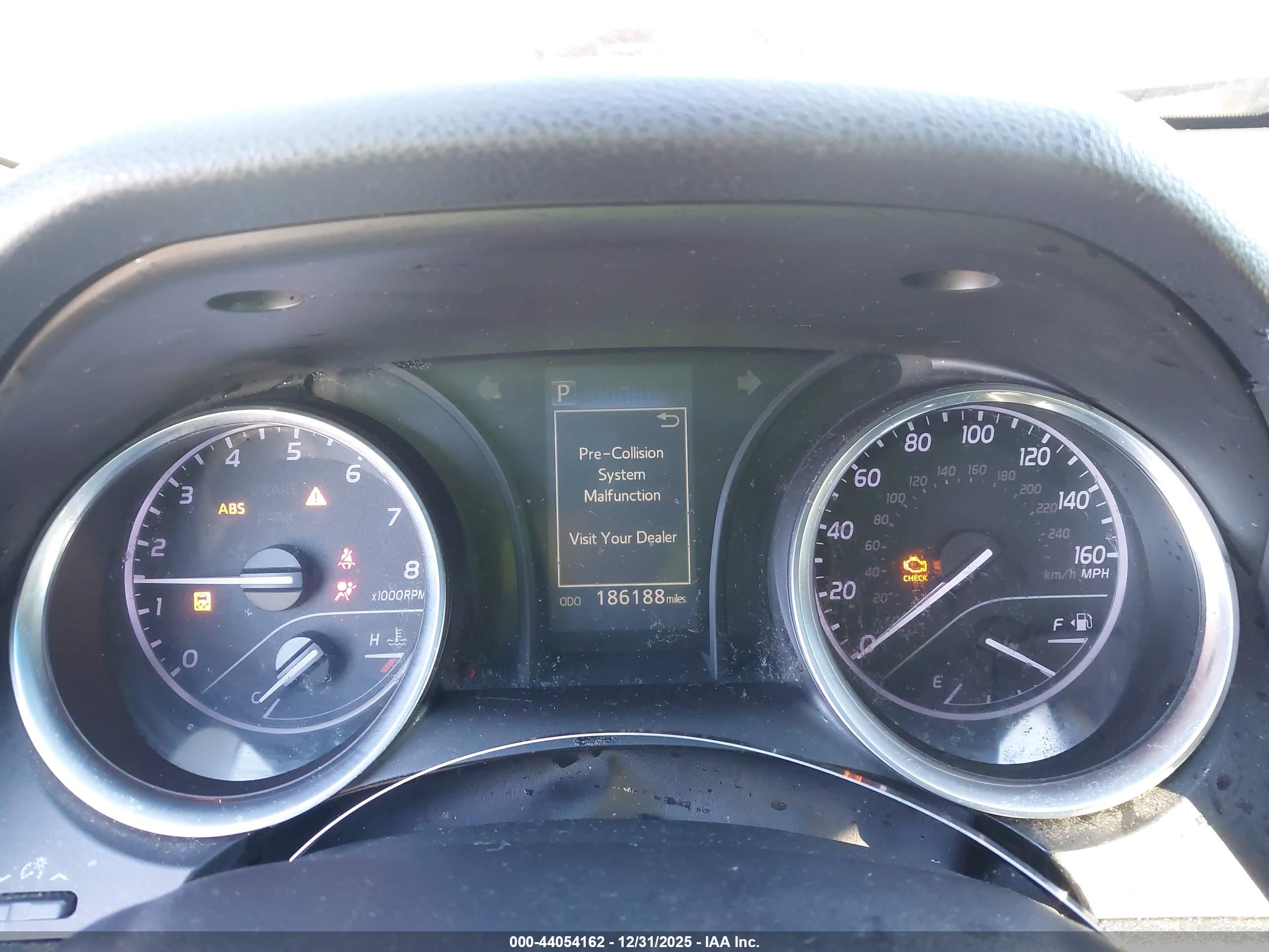 TOYOTA CAMRY image 7
