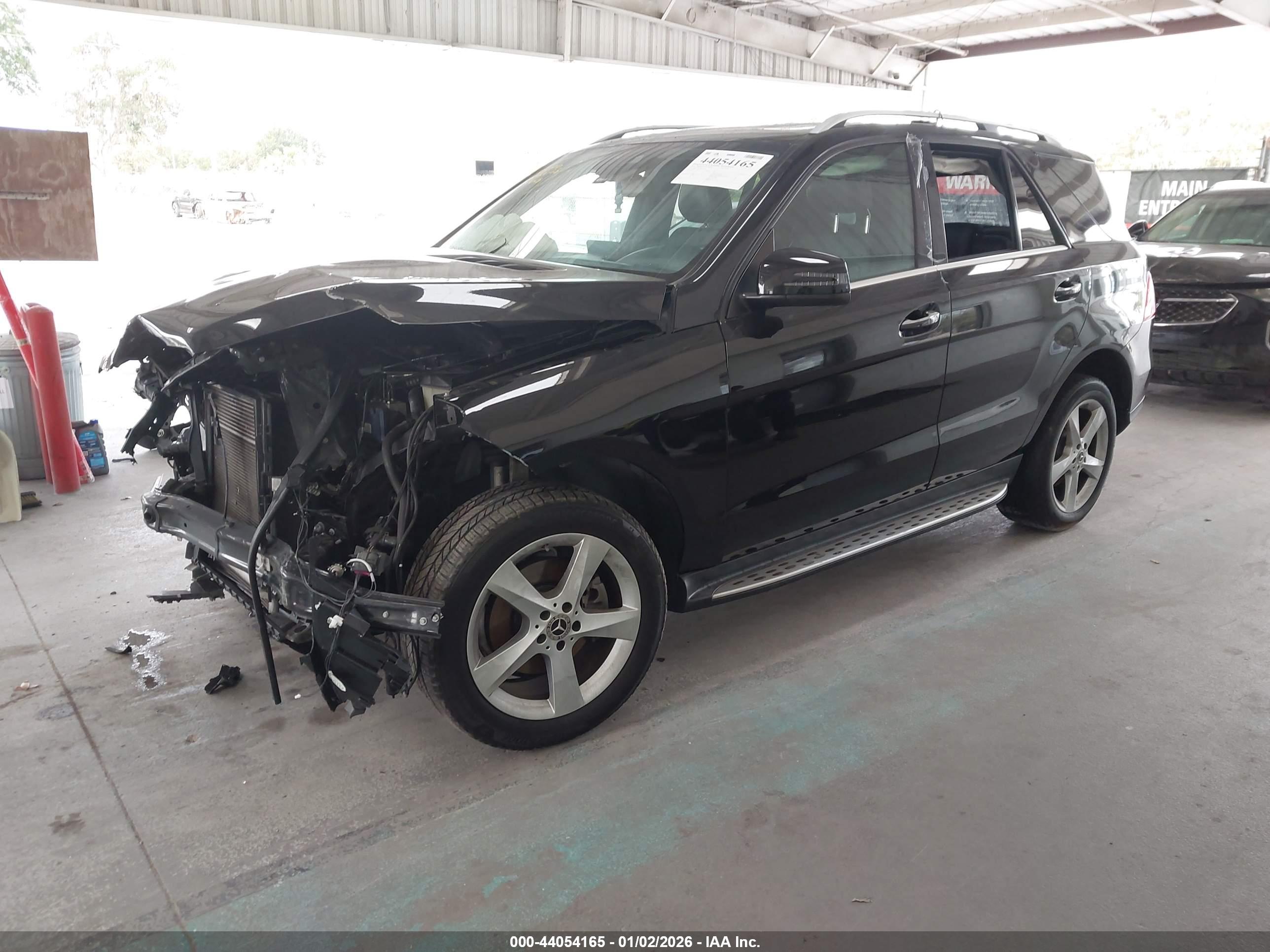 MERCEDES-BENZ GLE image 2