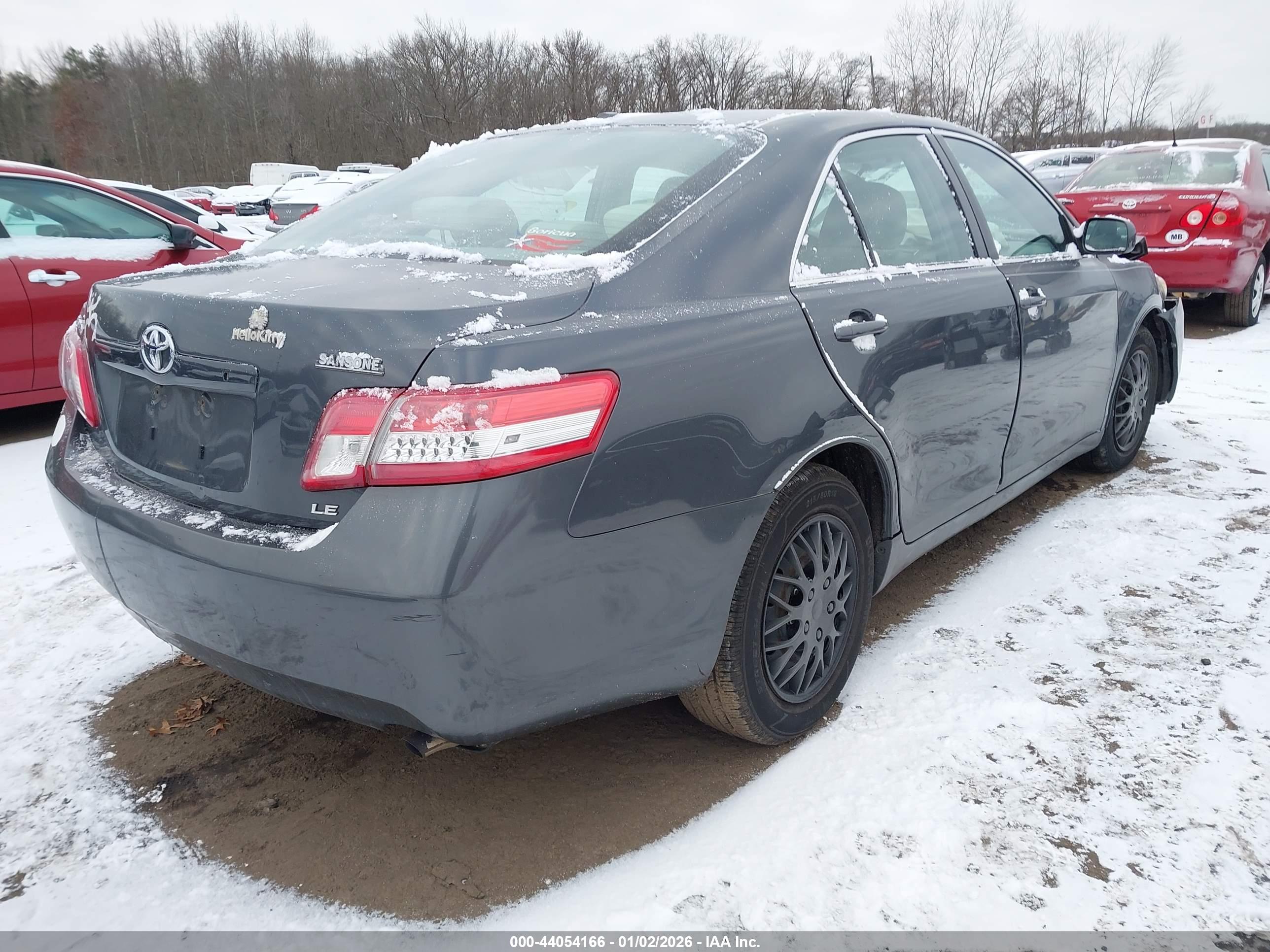 TOYOTA CAMRY image 4