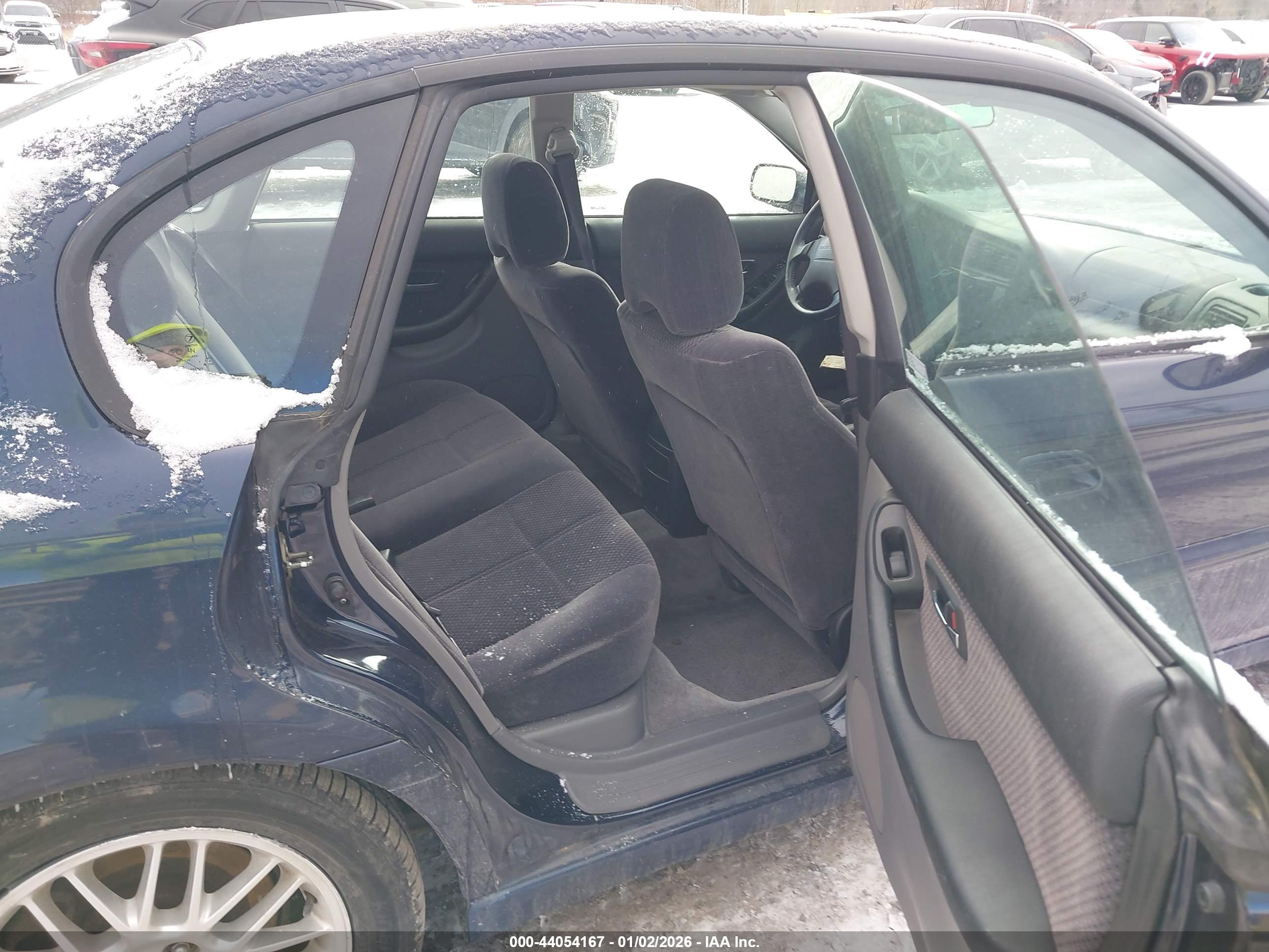 SUBARU LEGACY image 8
