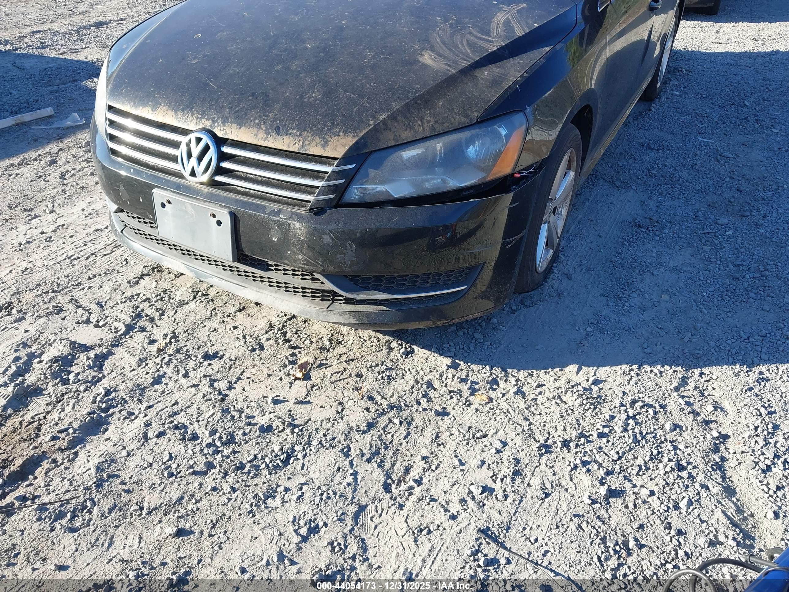 VOLKSWAGEN PASSAT image 6