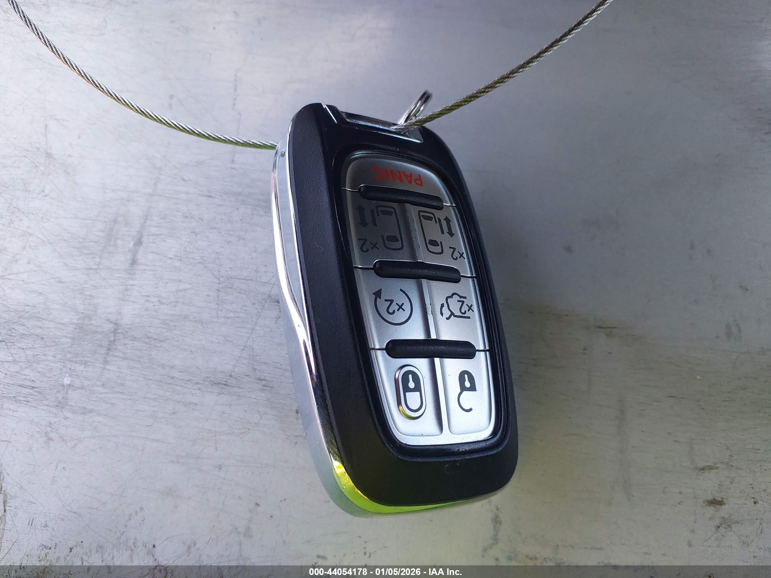CHRYSLER PACIFICA image 11