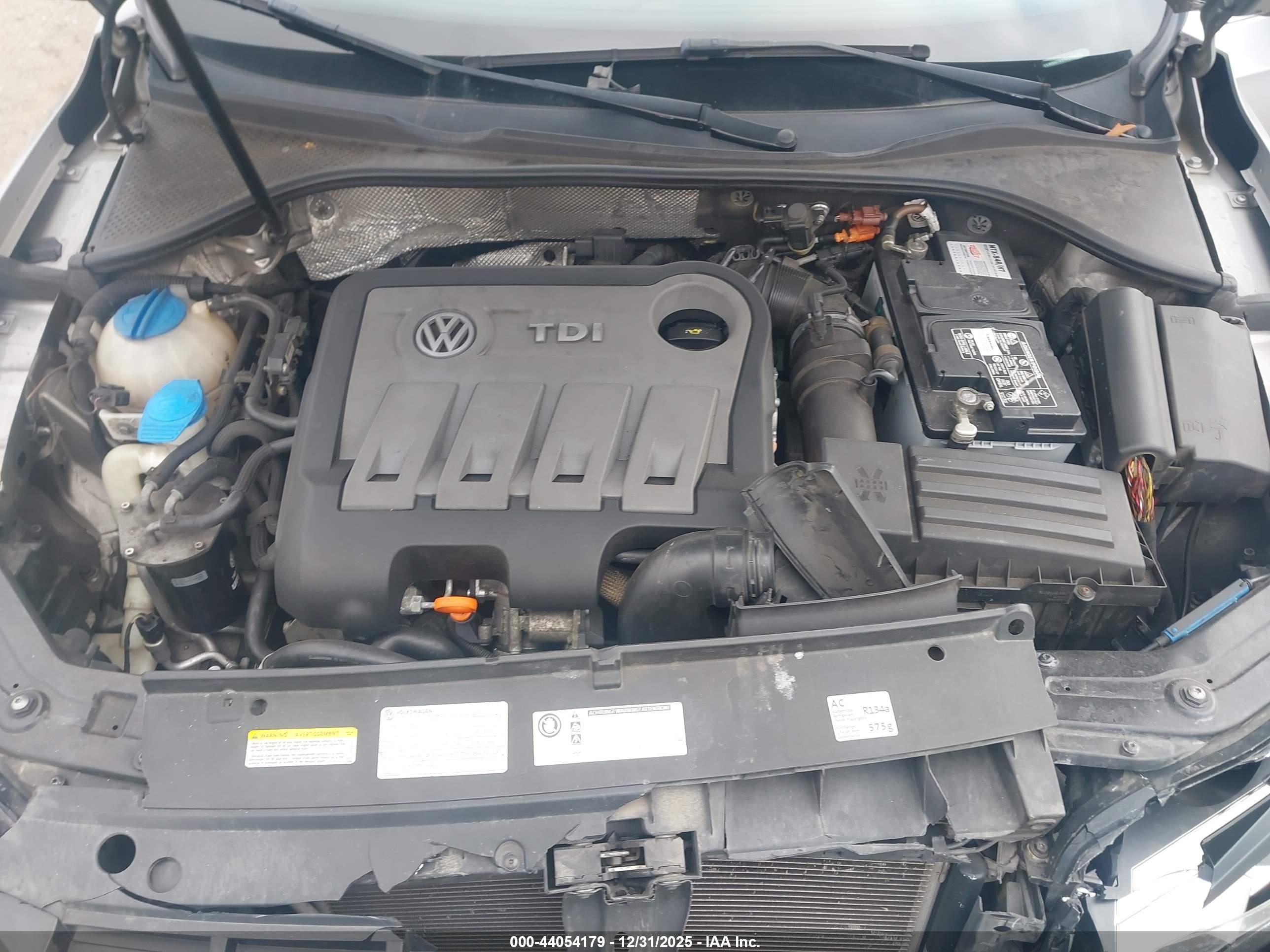 VOLKSWAGEN PASSAT image 10