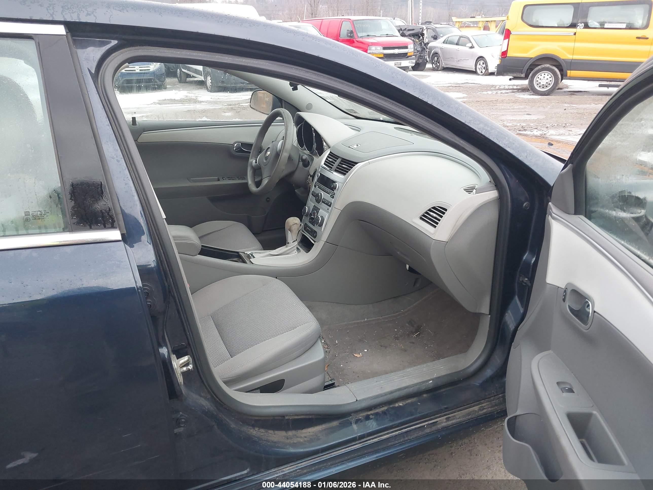 CHEVROLET MALIBU image 5
