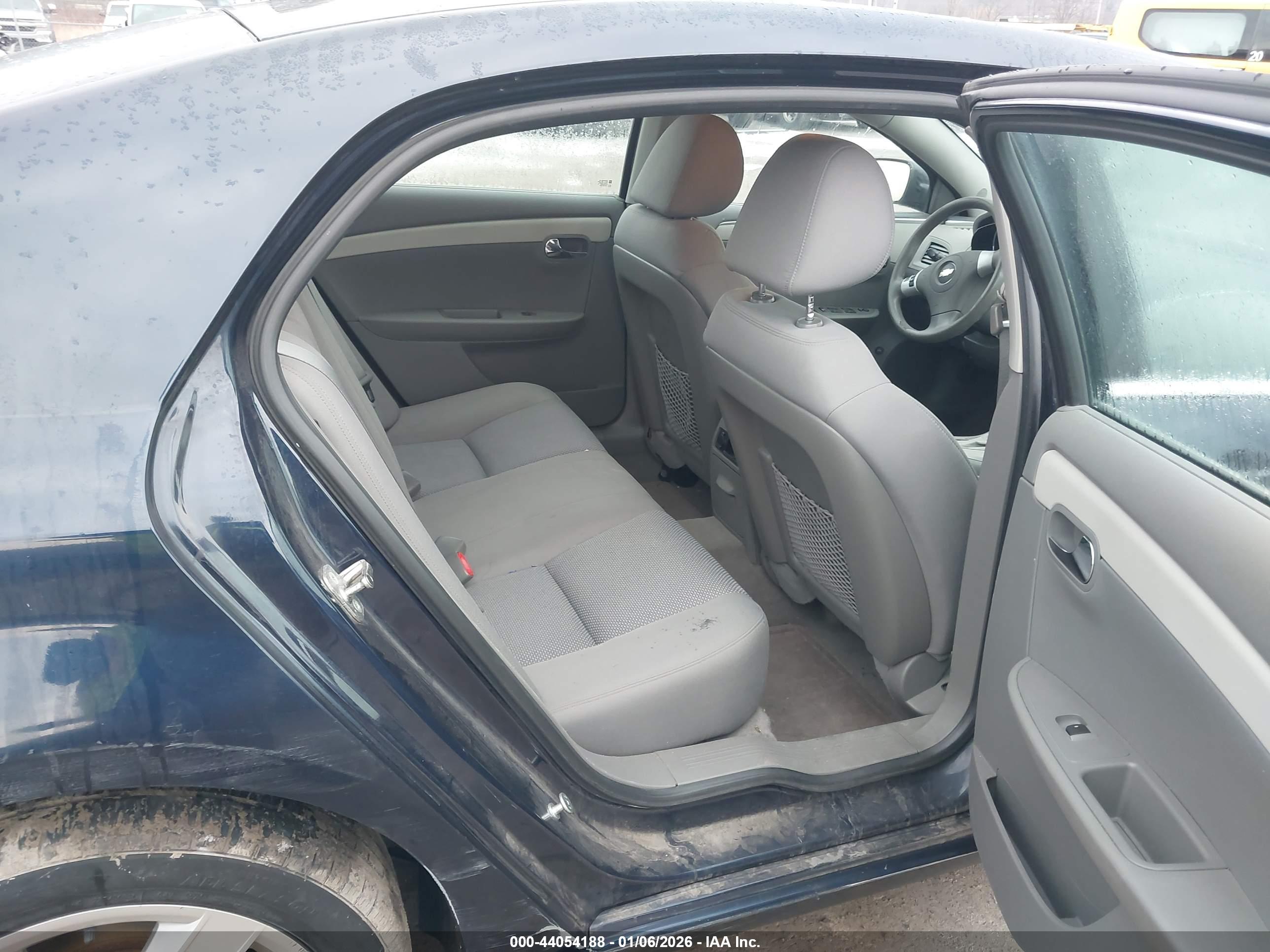CHEVROLET MALIBU image 8