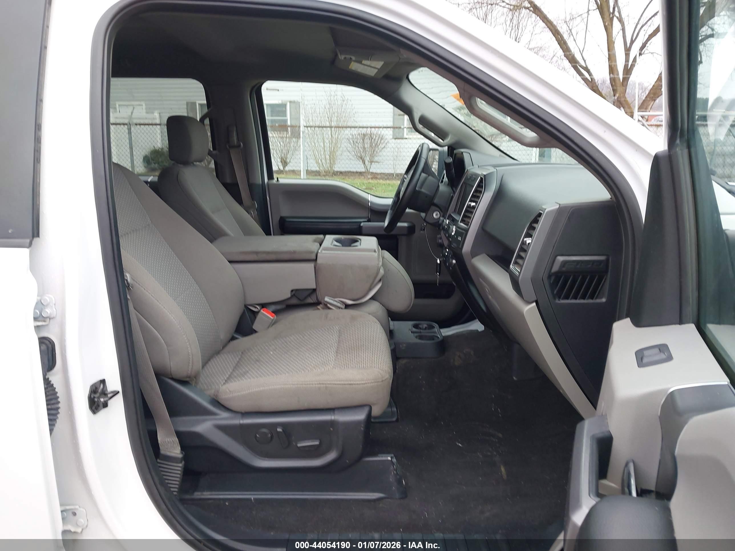 FORD F-150 image 5