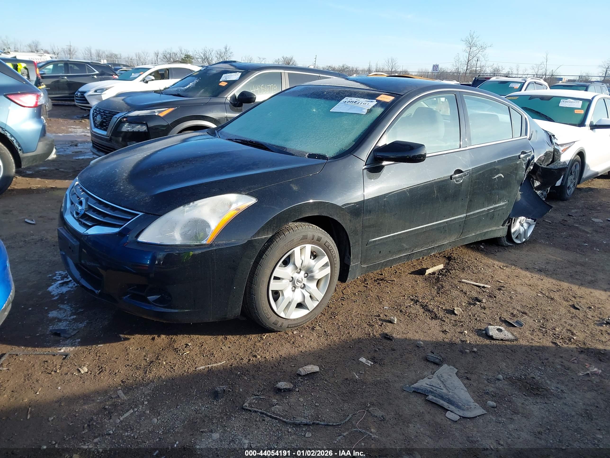 NISSAN ALTIMA image 2