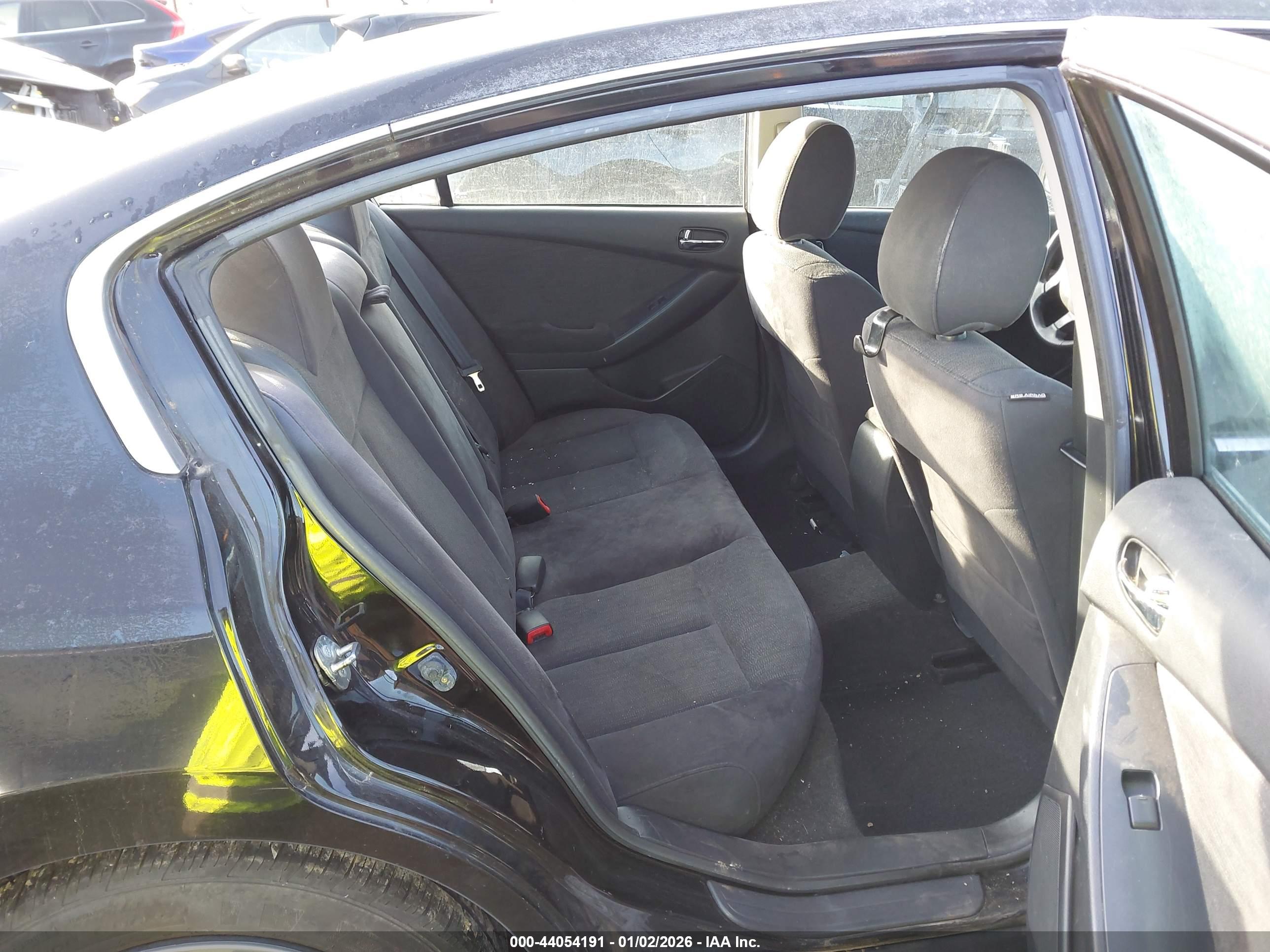 NISSAN ALTIMA image 8
