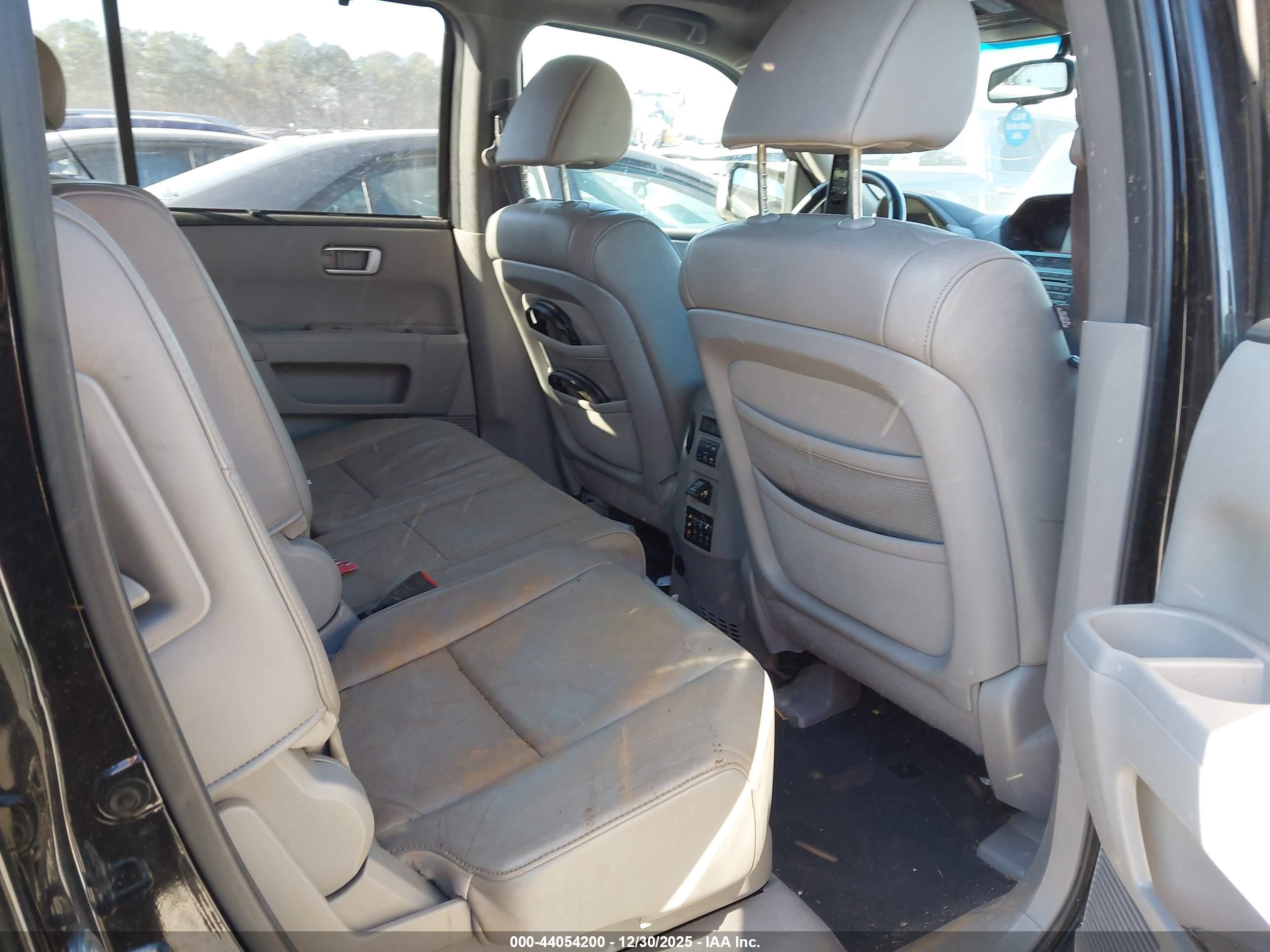HONDA PILOT image 8