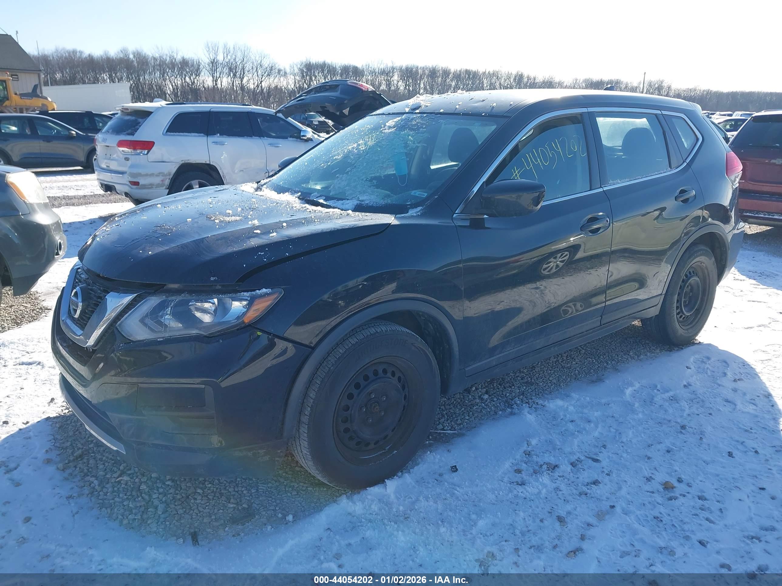 NISSAN ROGUE image 2