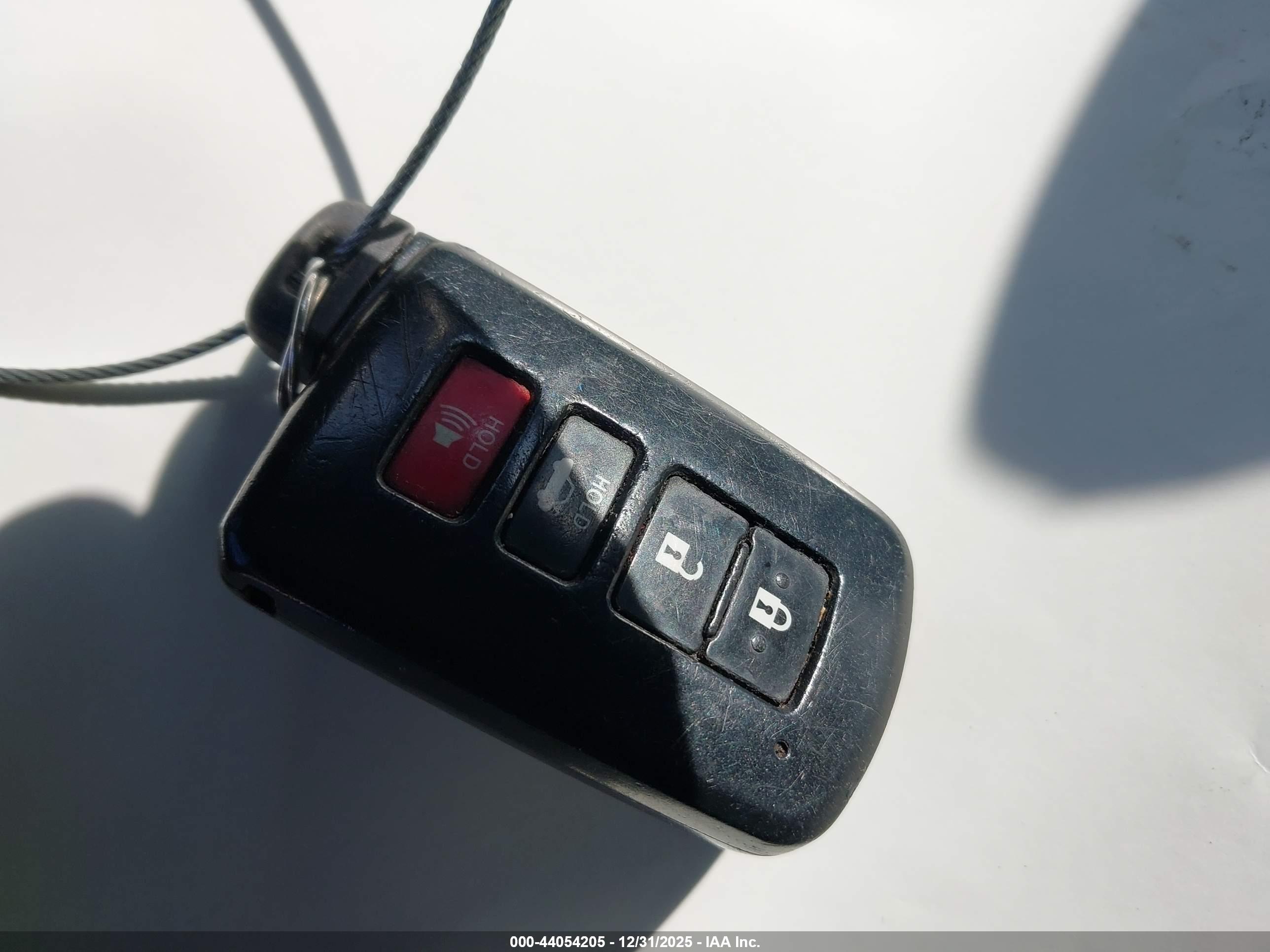 TOYOTA CAMRY image 11