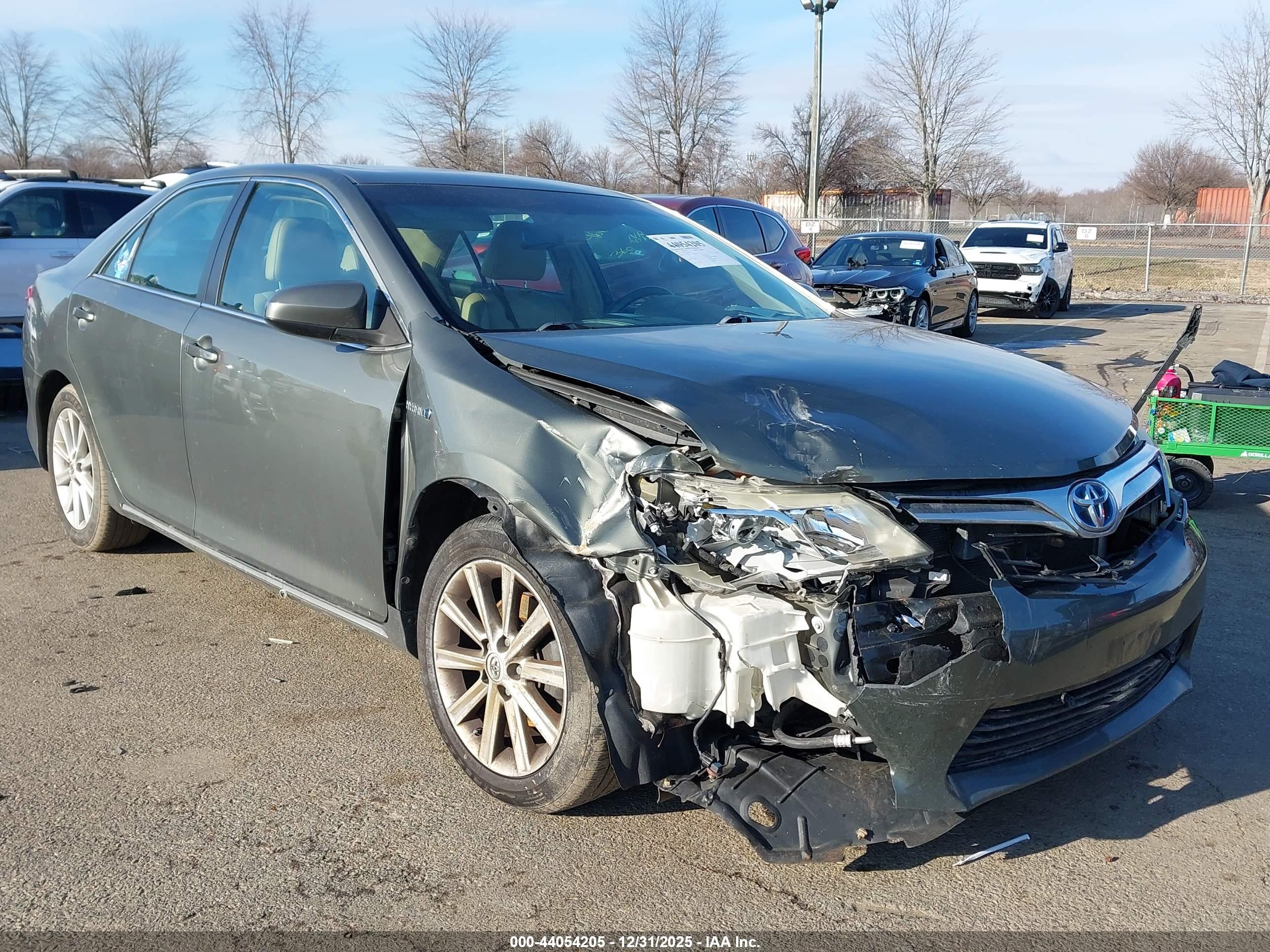 TOYOTA CAMRY image 6