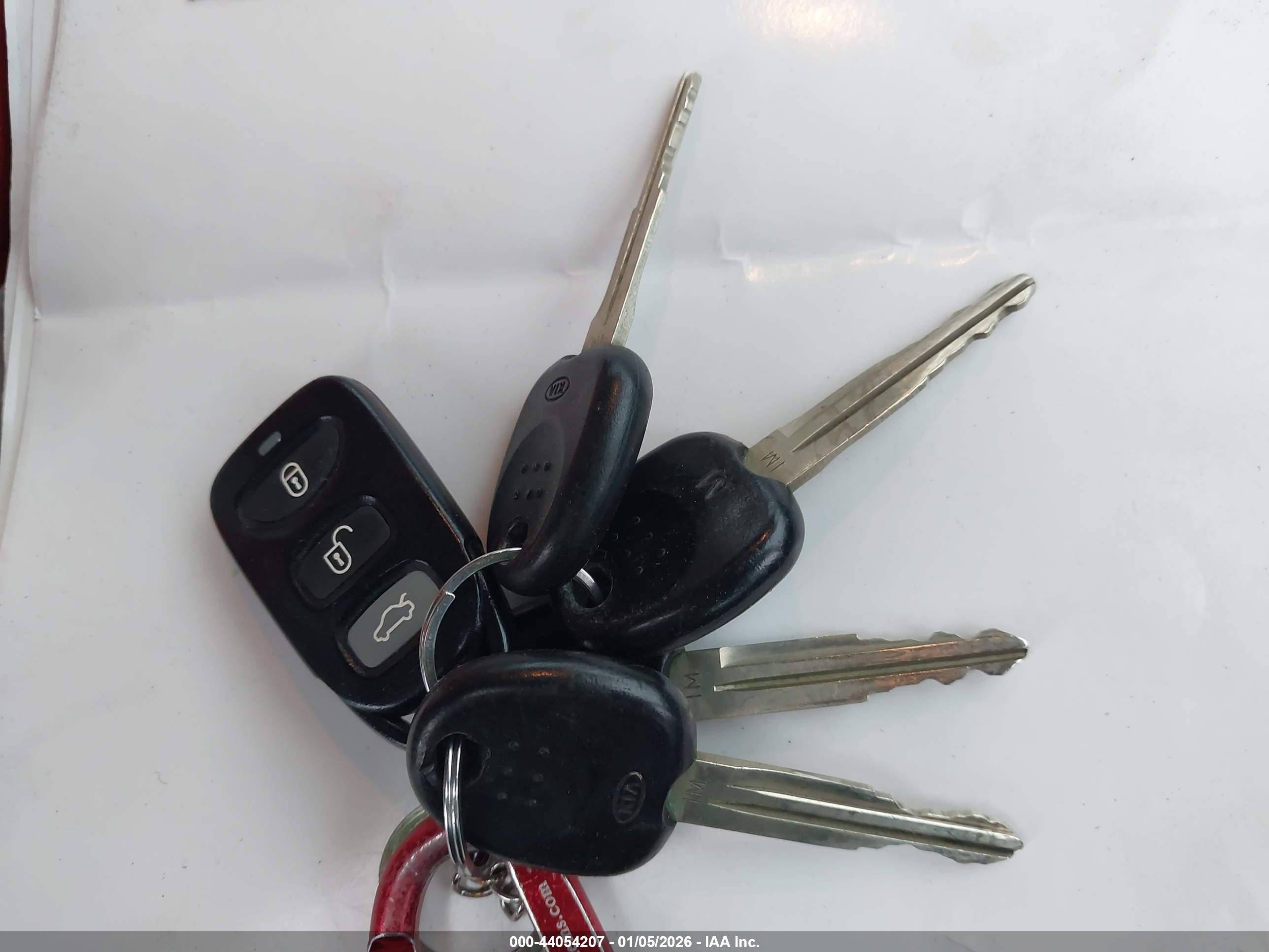KIA SPECTRA image 11