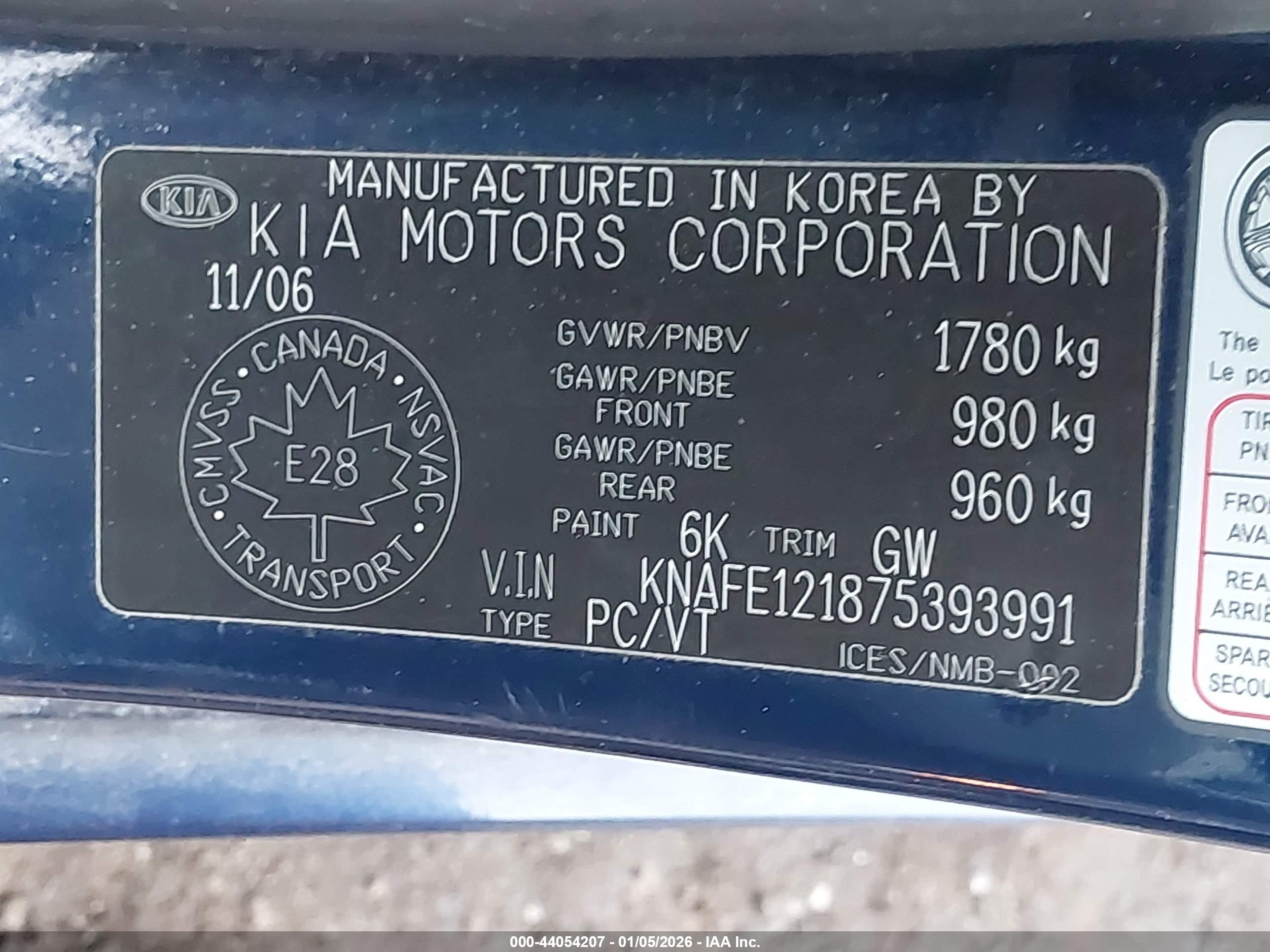 KIA SPECTRA image 9