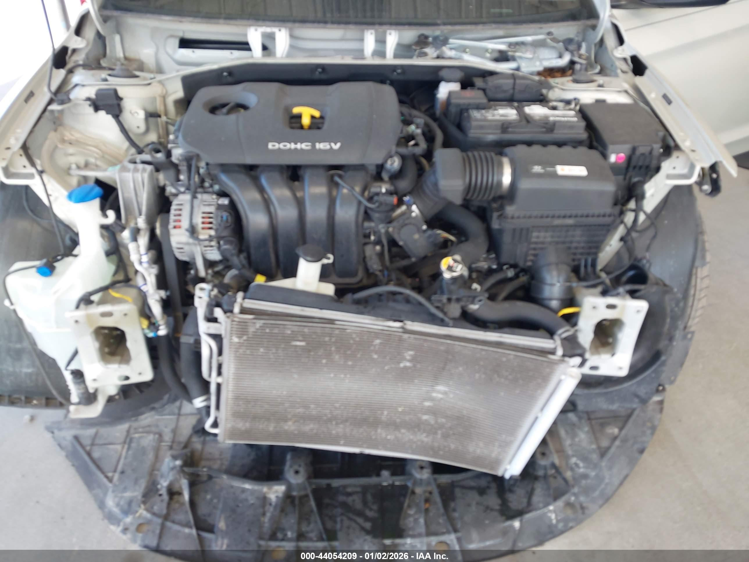 HYUNDAI ELANTRA image 10