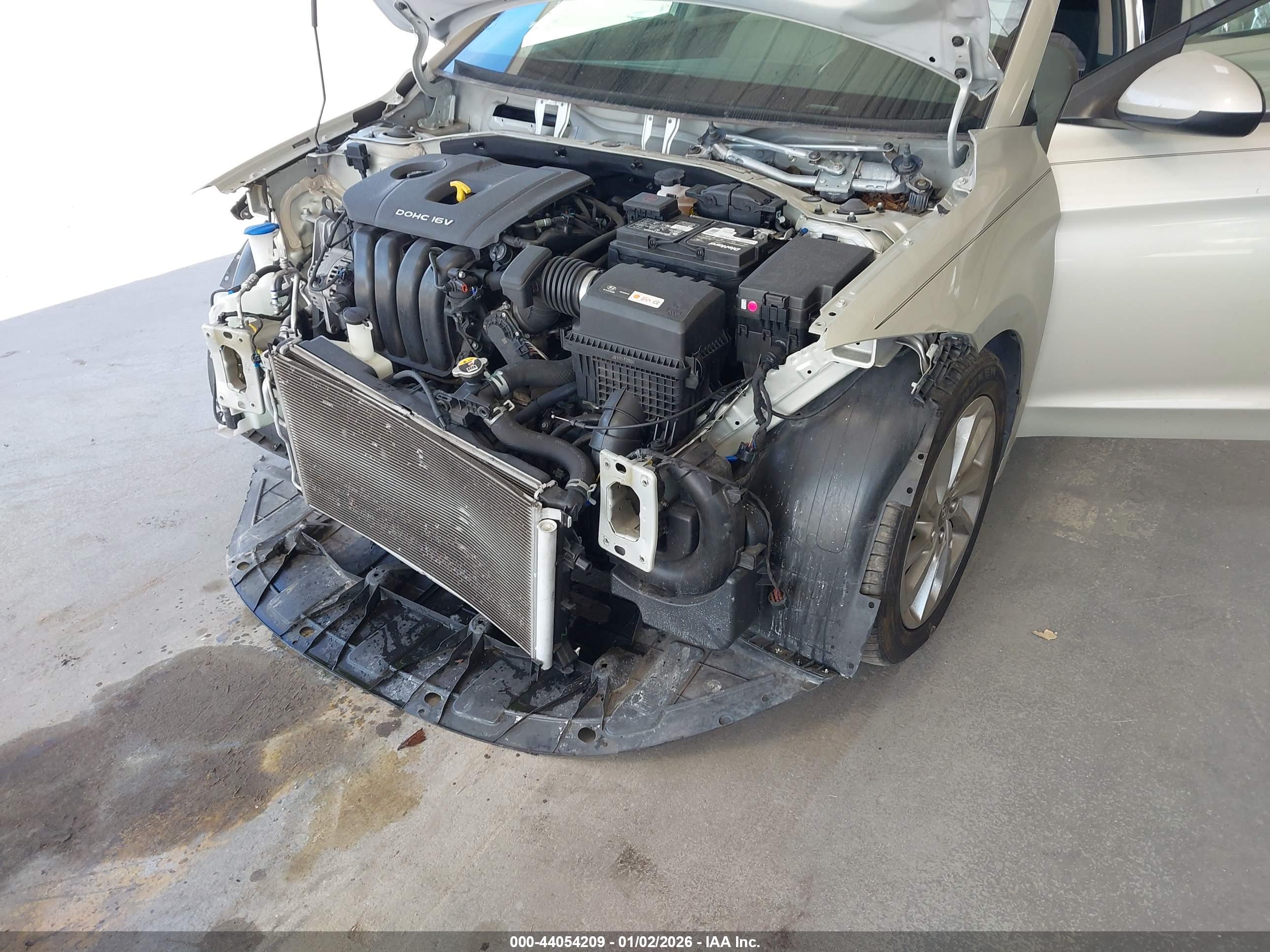 HYUNDAI ELANTRA image 6