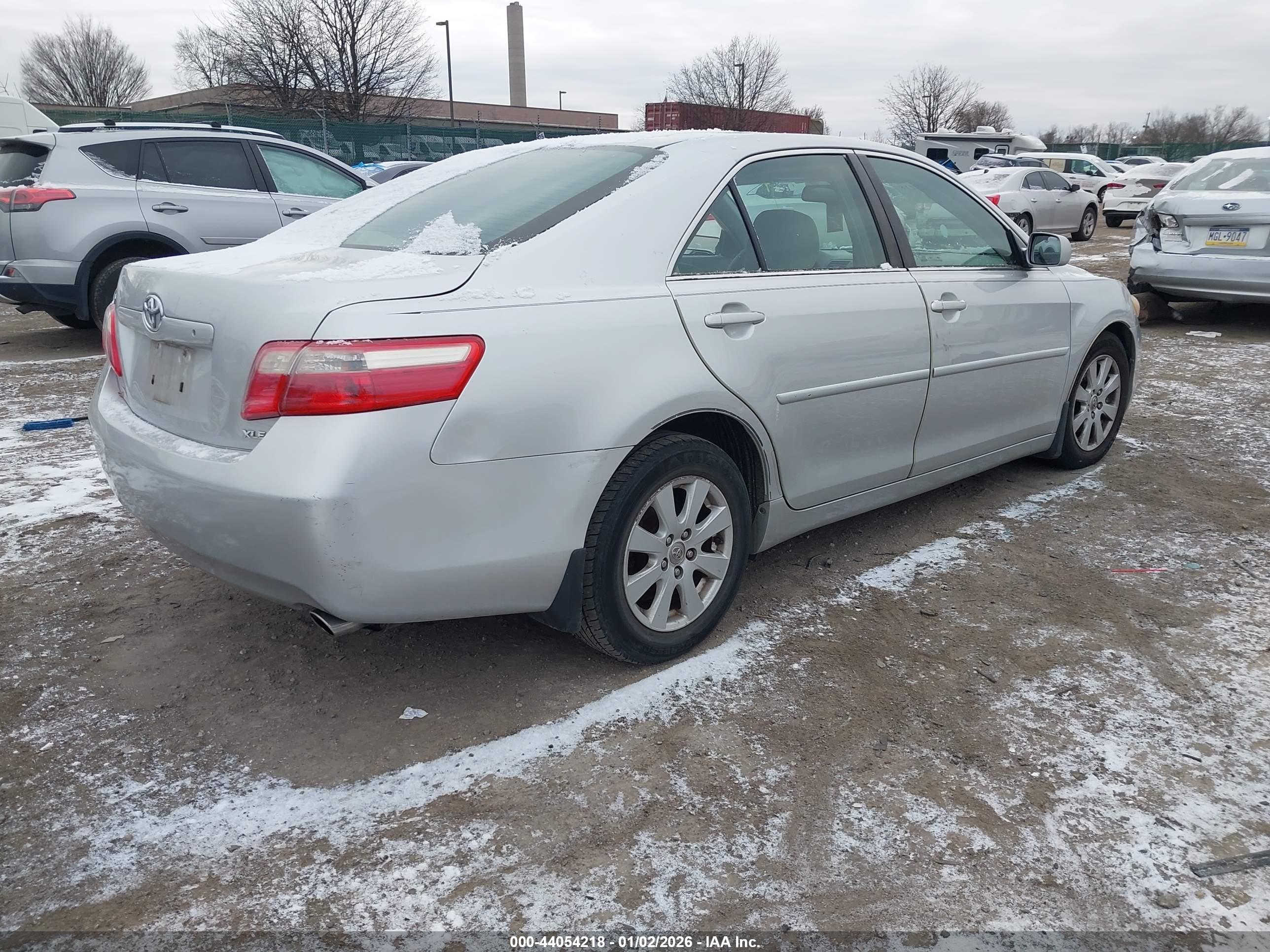 TOYOTA CAMRY image 4