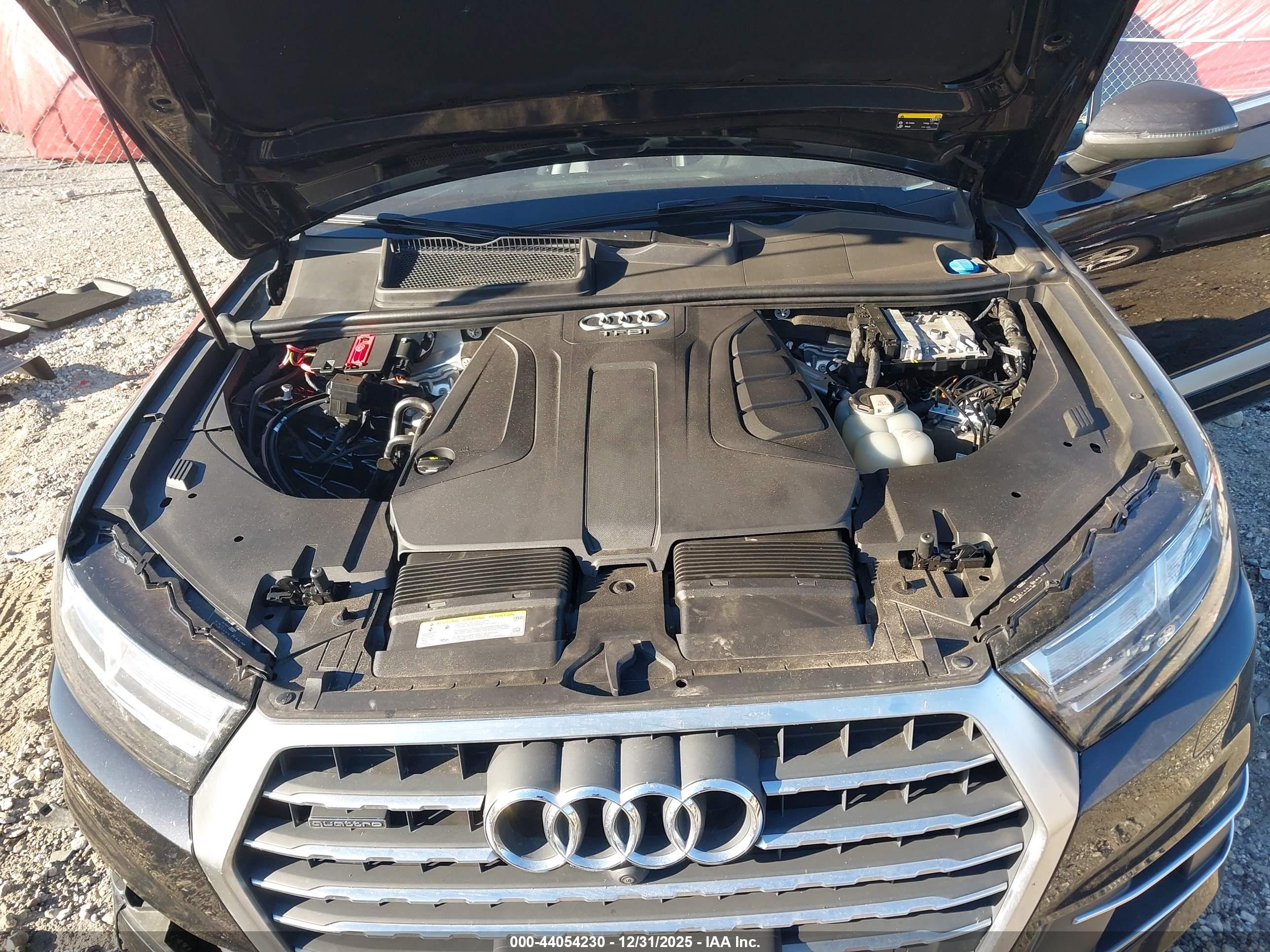 AUDI Q7 image 10