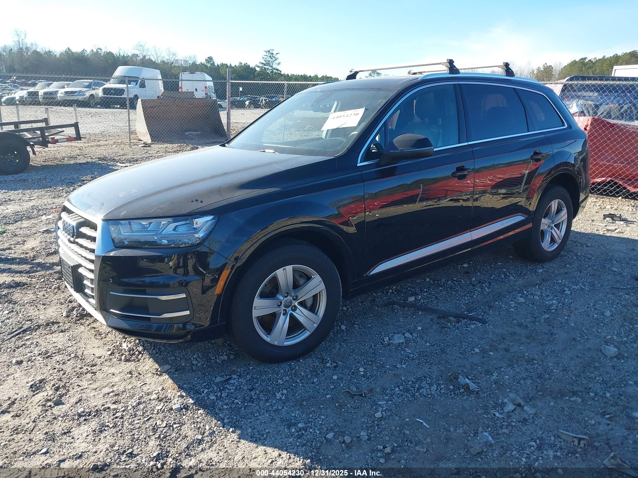 AUDI Q7 image 2