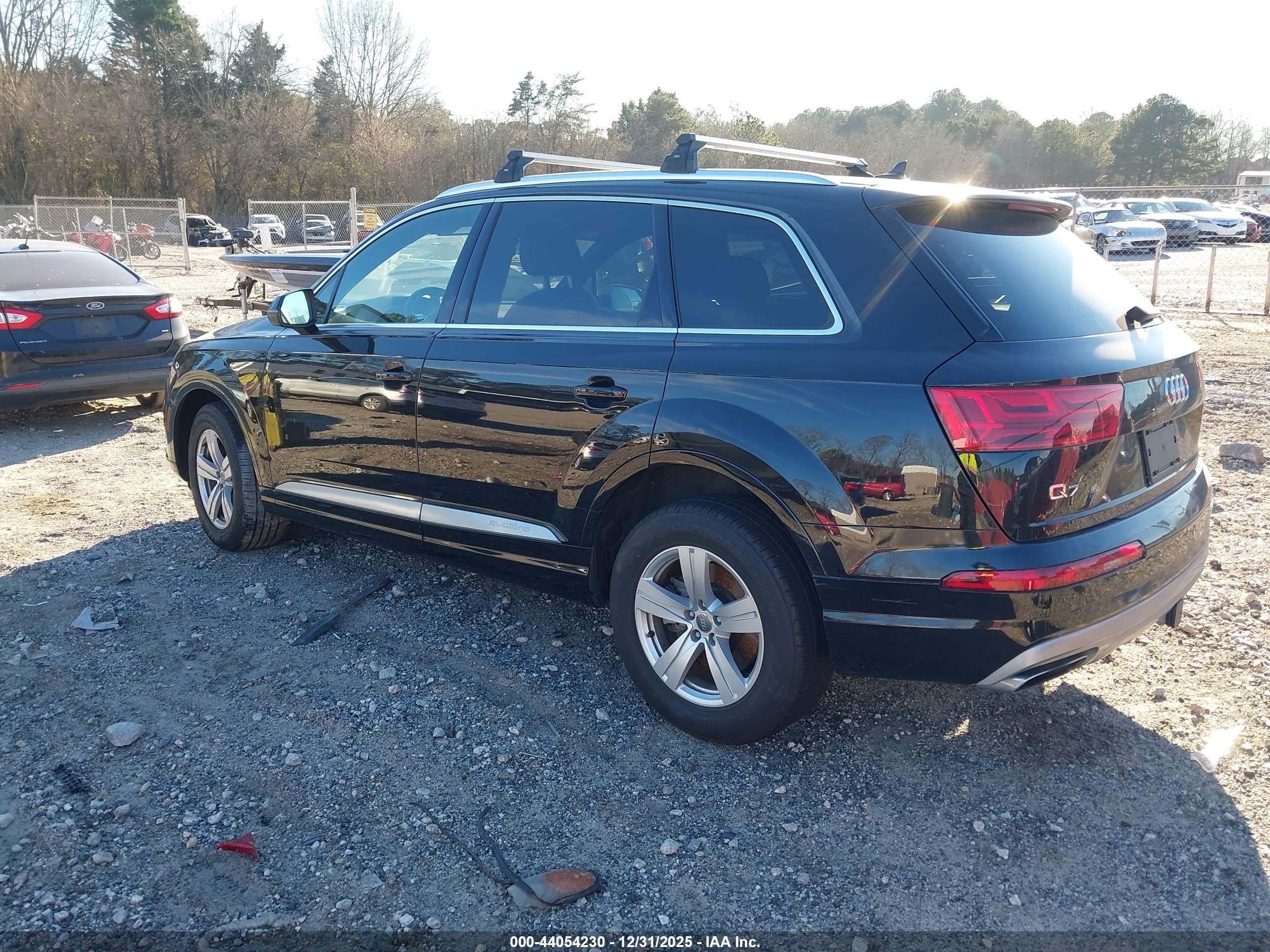 AUDI Q7 image 3