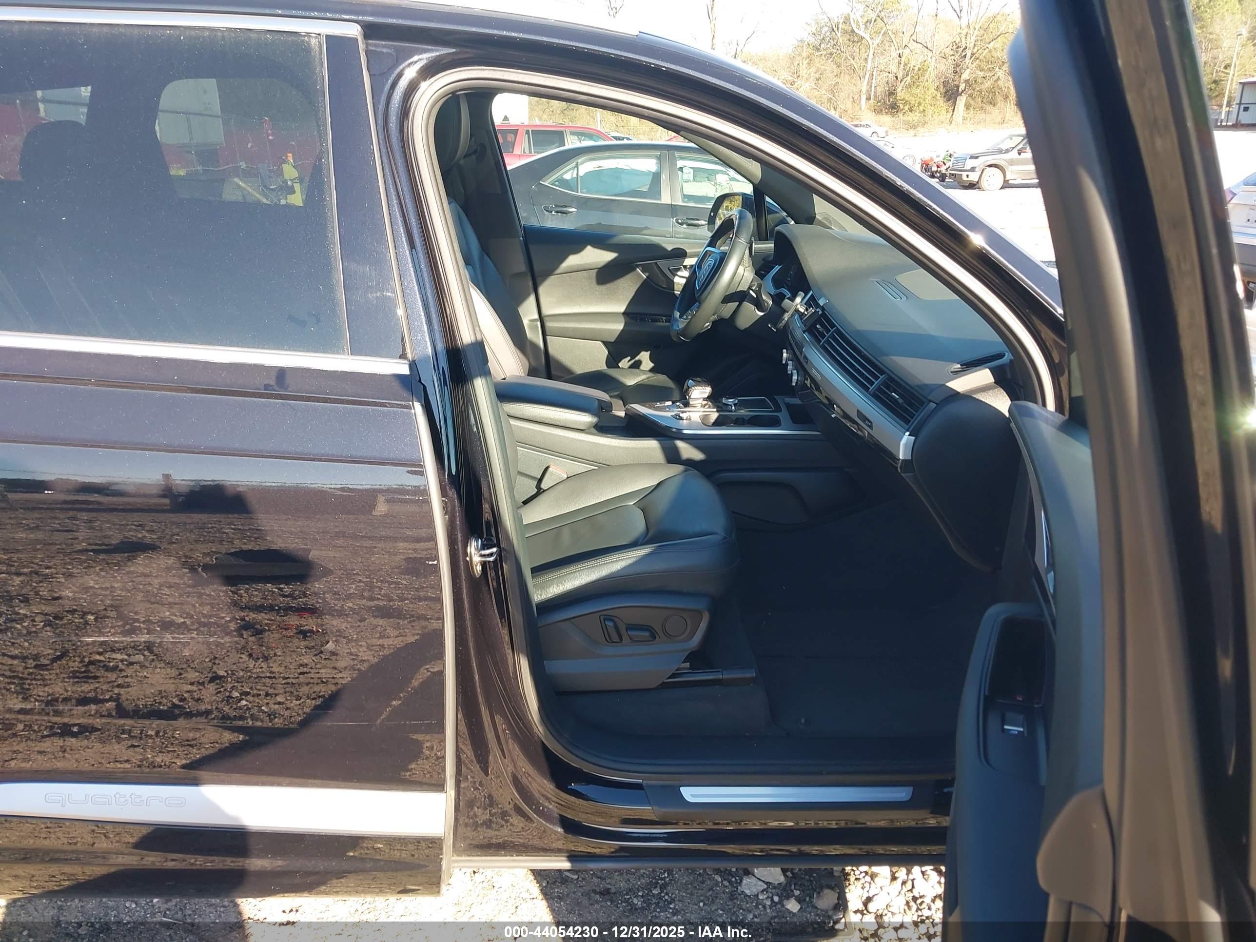 AUDI Q7 image 5