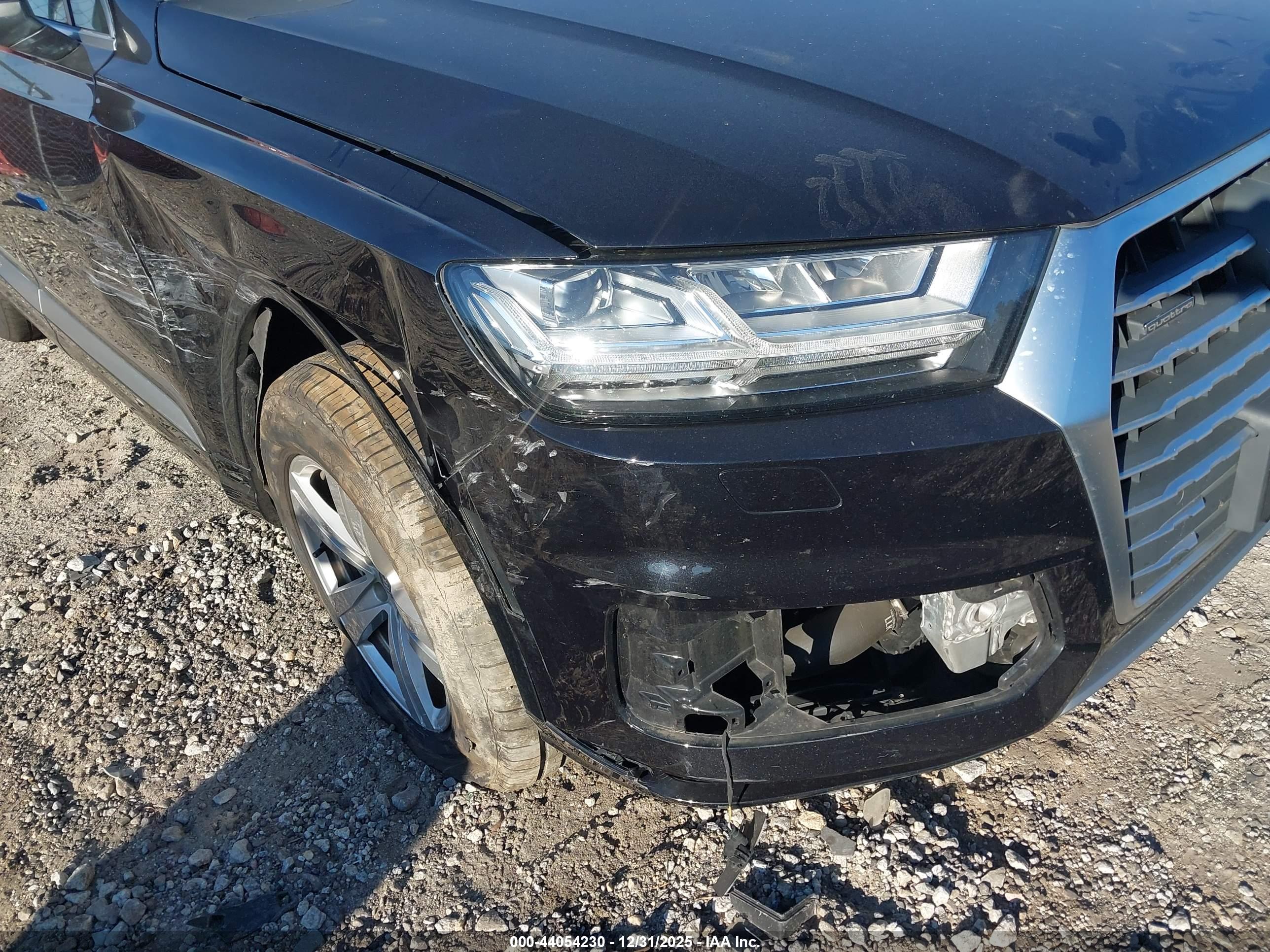 AUDI Q7 image 6