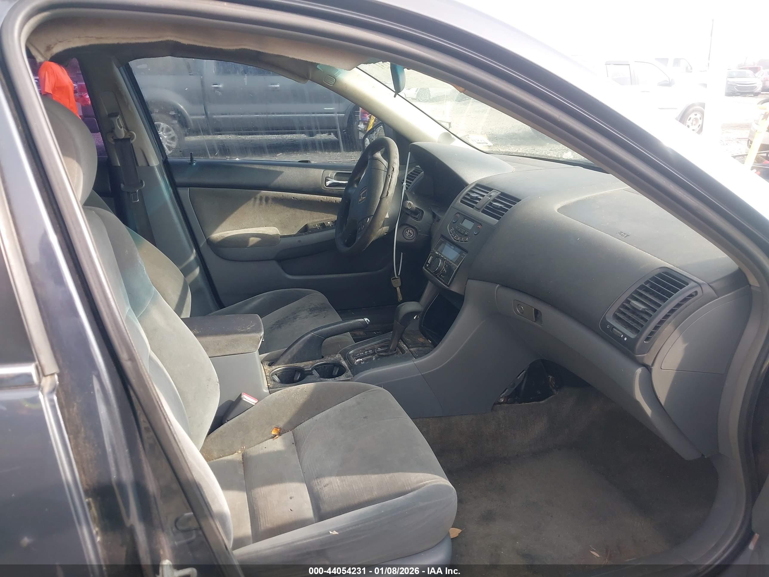 HONDA ACCORD image 5
