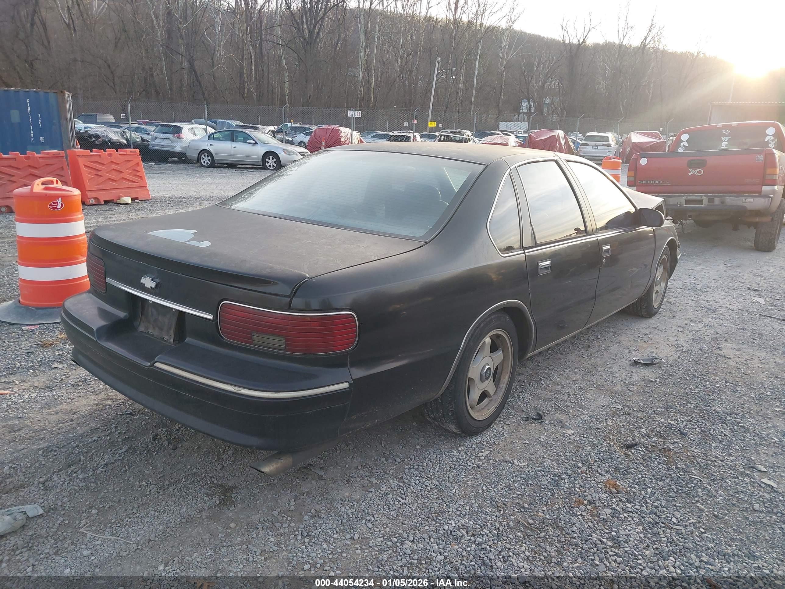 CHEVROLET CAPRICE image 4