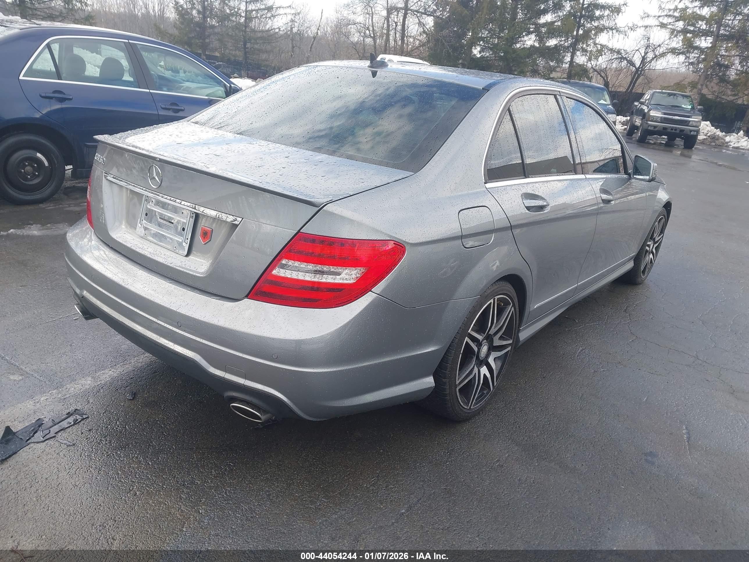 MERCEDES-BENZ C image 4