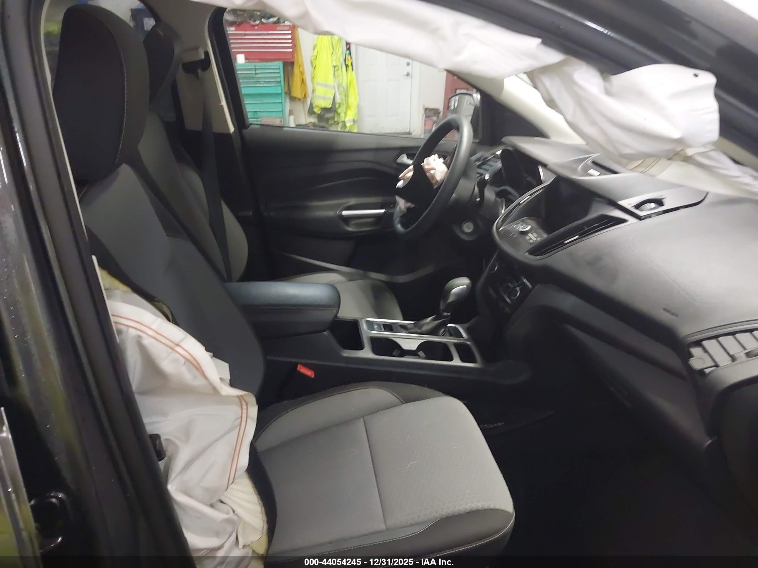 FORD ESCAPE image 5