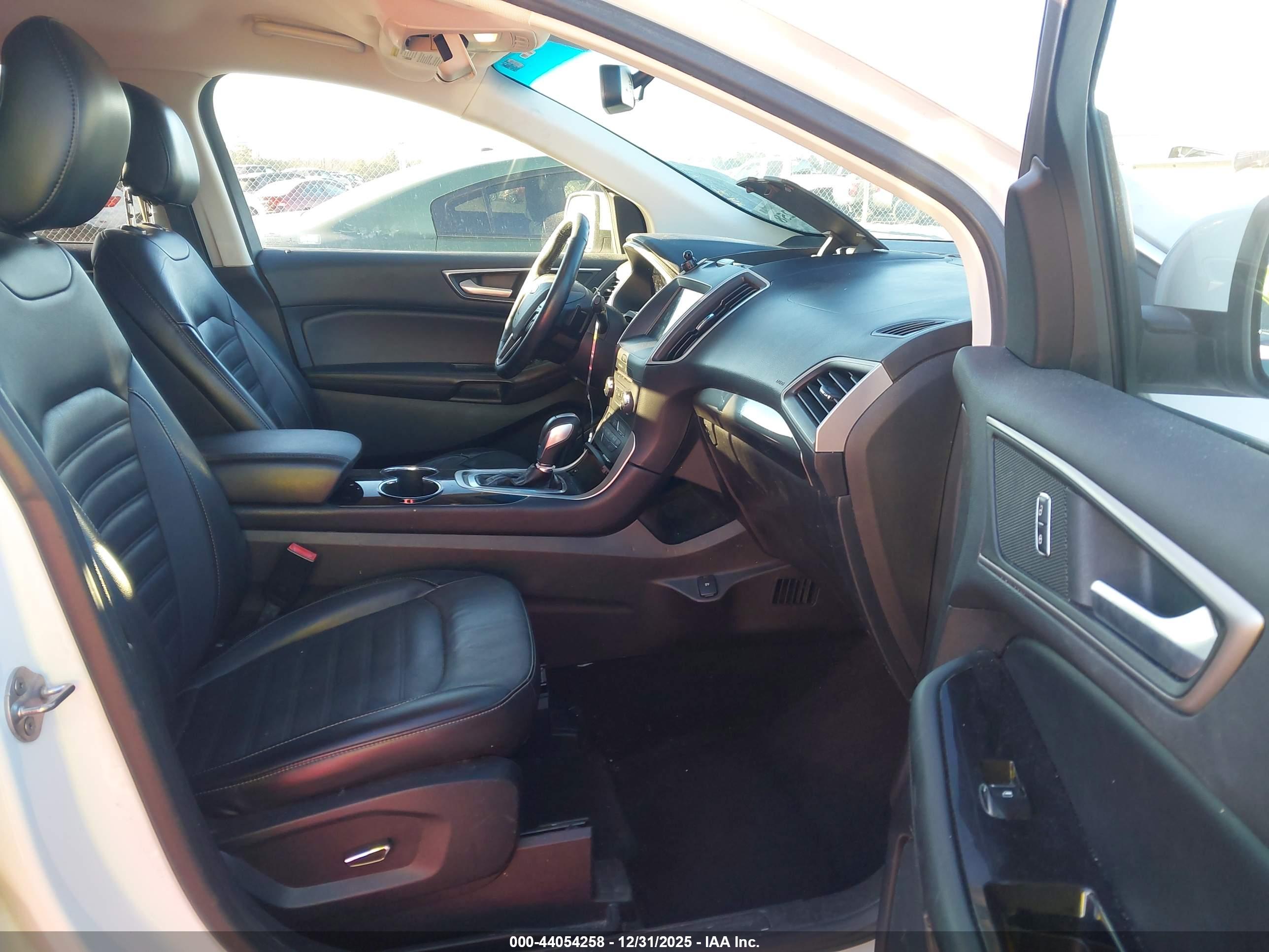 FORD EDGE image 5
