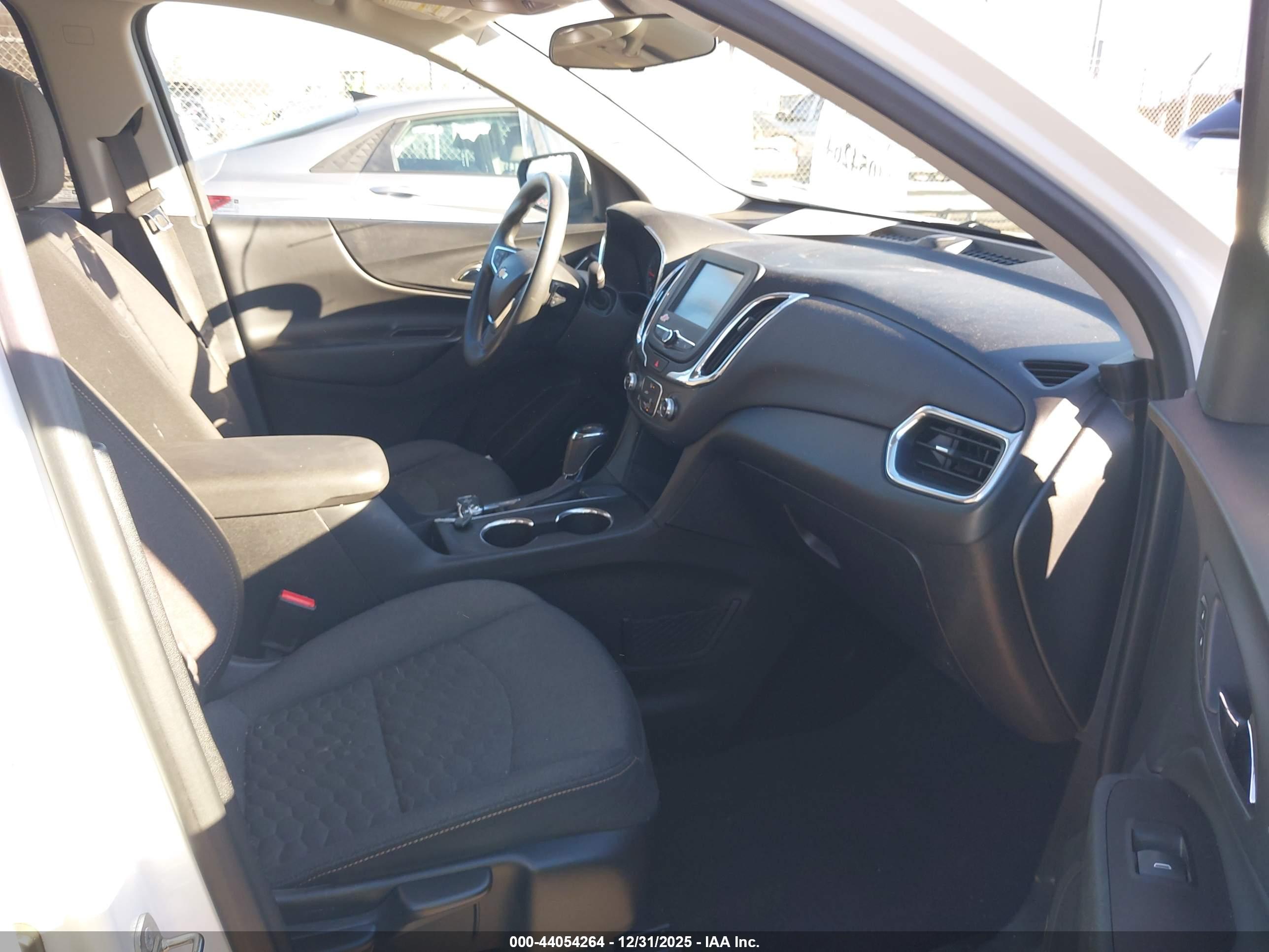 CHEVROLET EQUINOX image 5