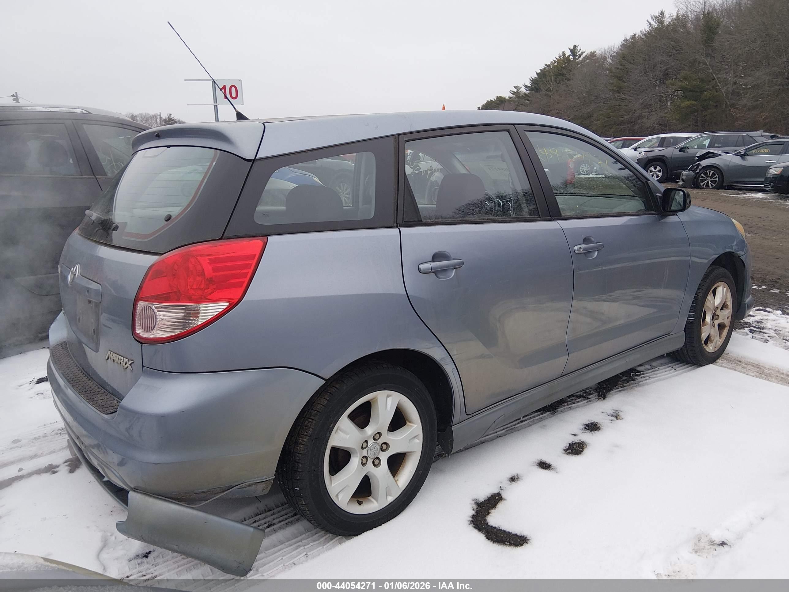 TOYOTA MATRIX image 4