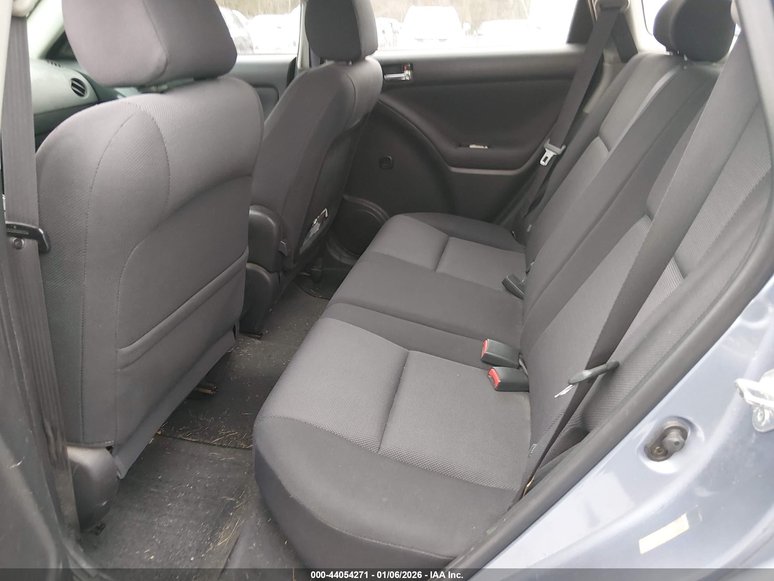 TOYOTA MATRIX image 8