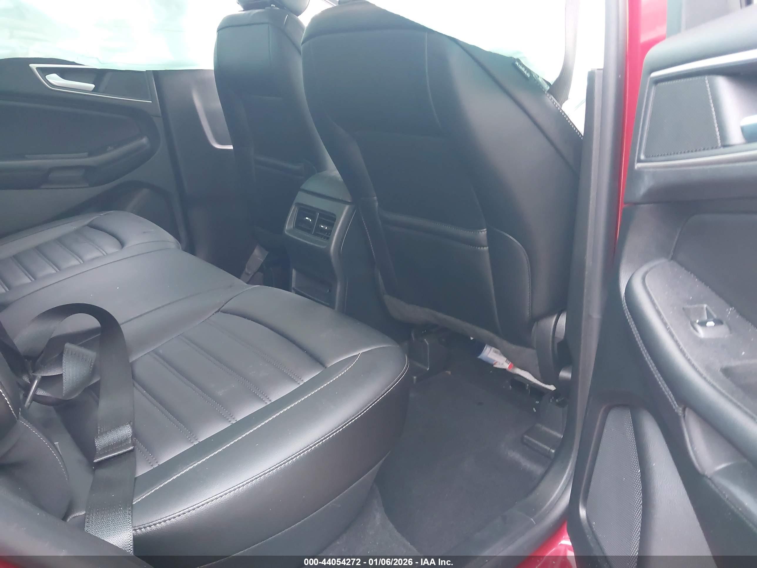 FORD EDGE image 8
