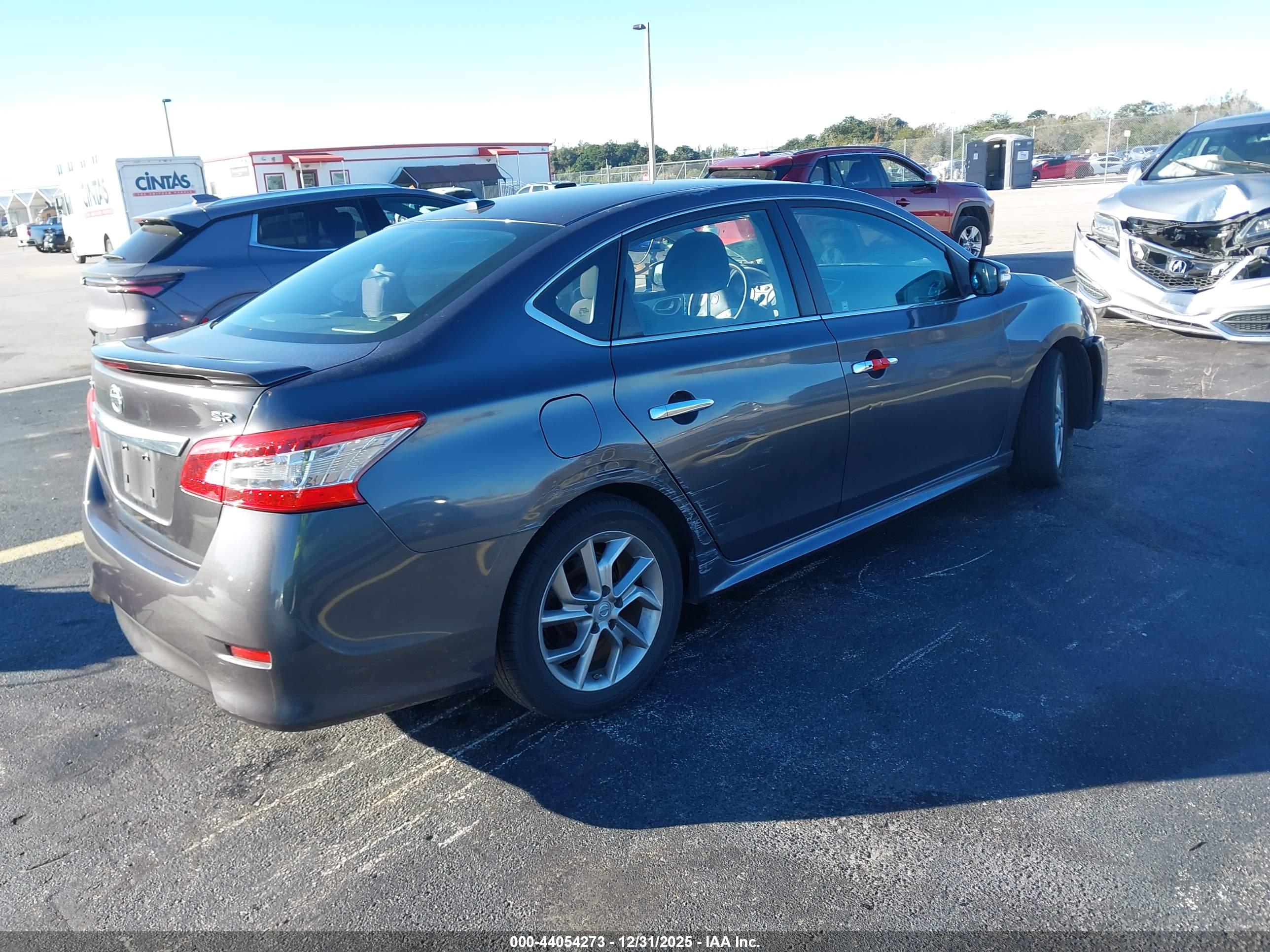 NISSAN SENTRA image 4