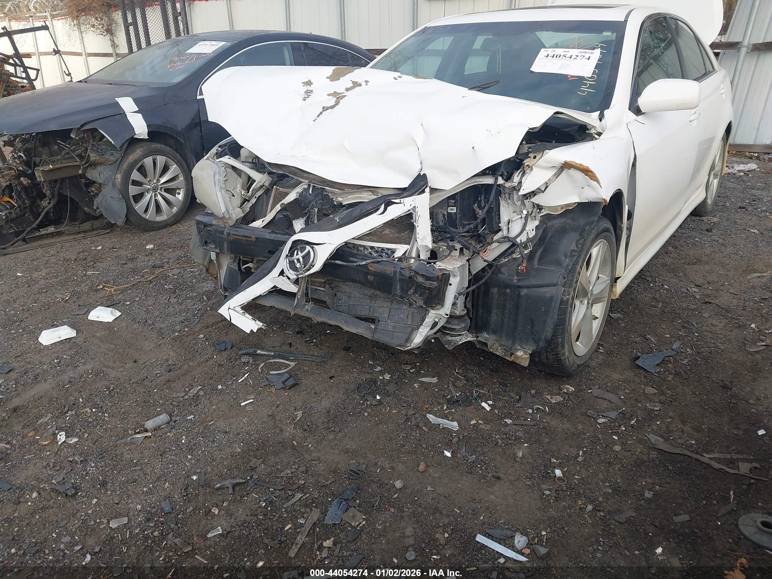TOYOTA CAMRY image 6