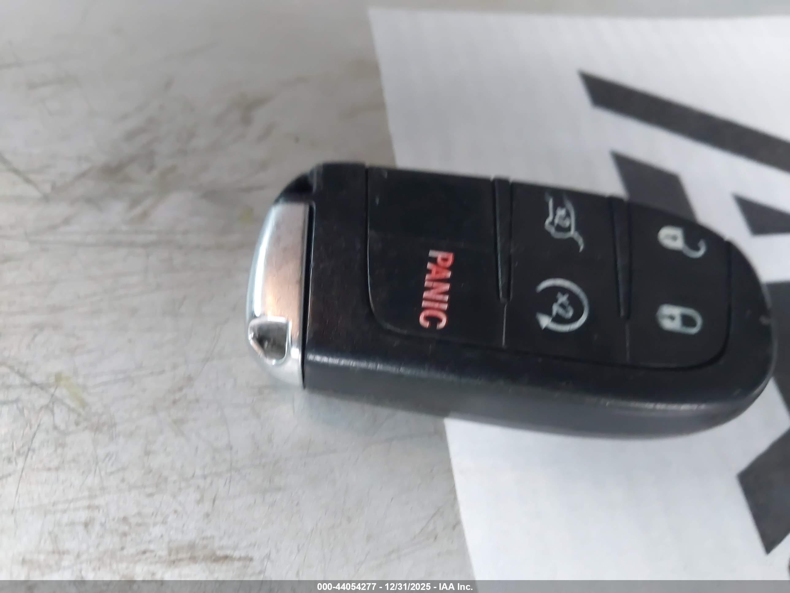 JEEP GRAND image 11