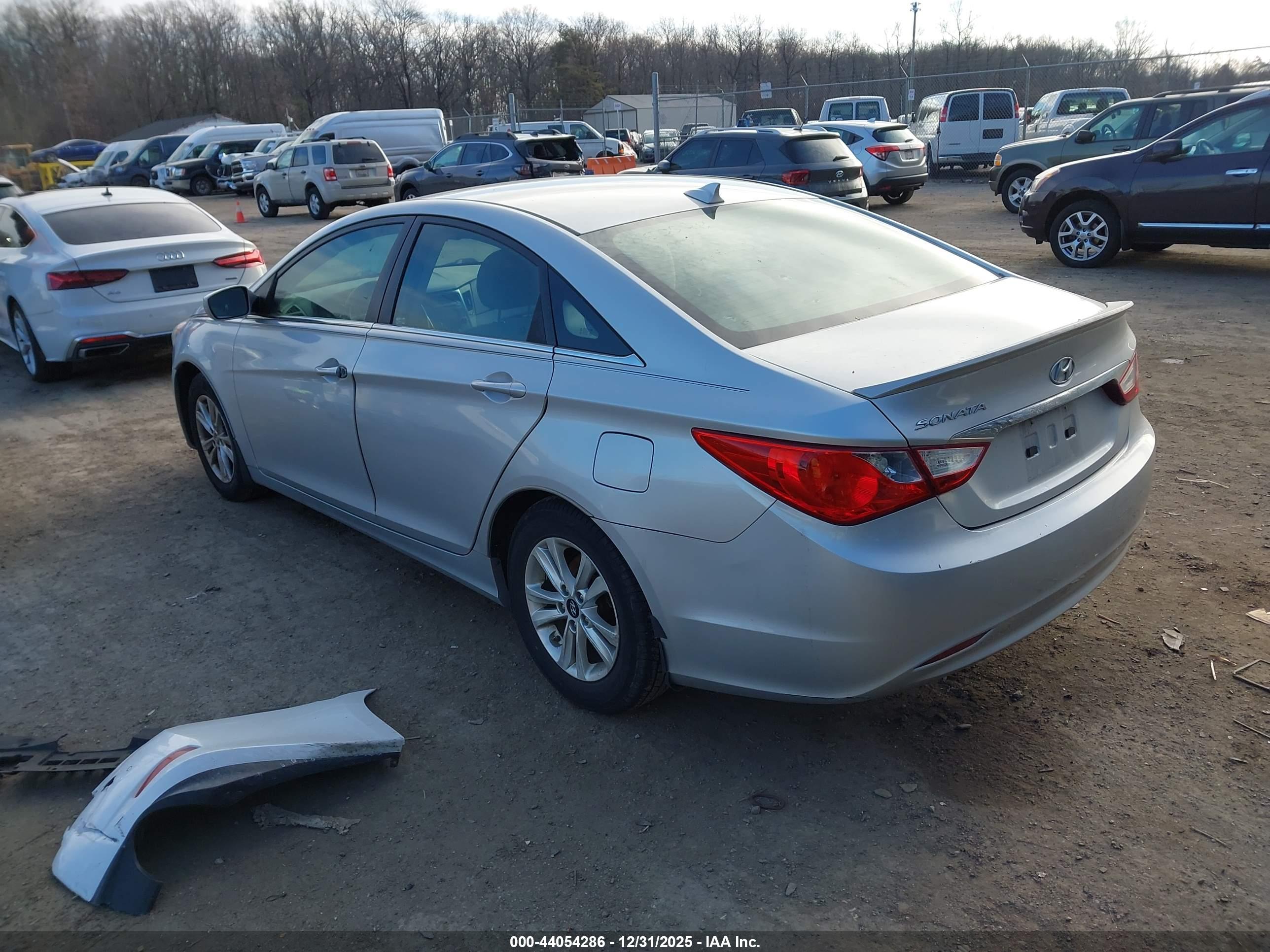 HYUNDAI SONATA image 3
