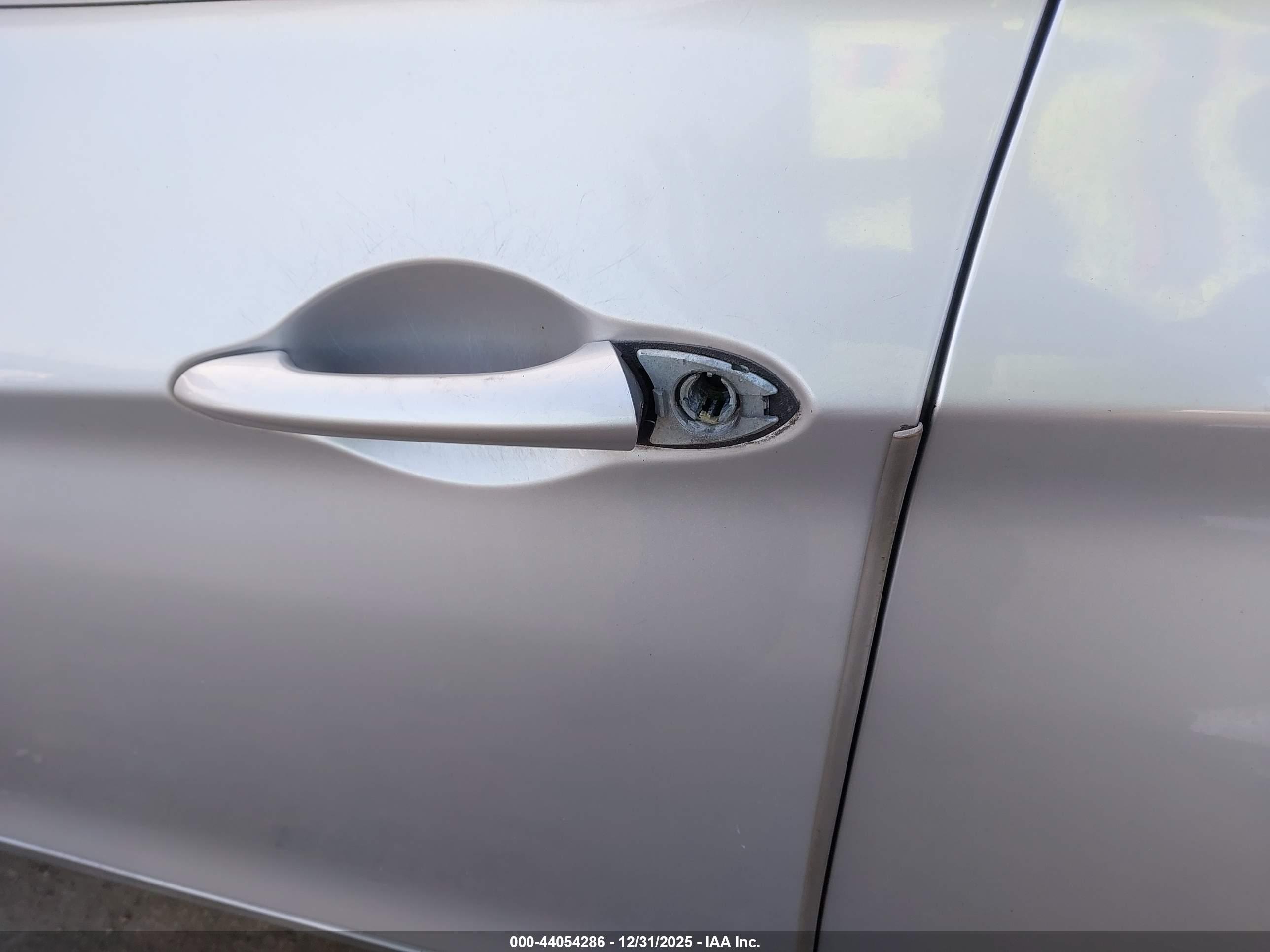 HYUNDAI SONATA image 6