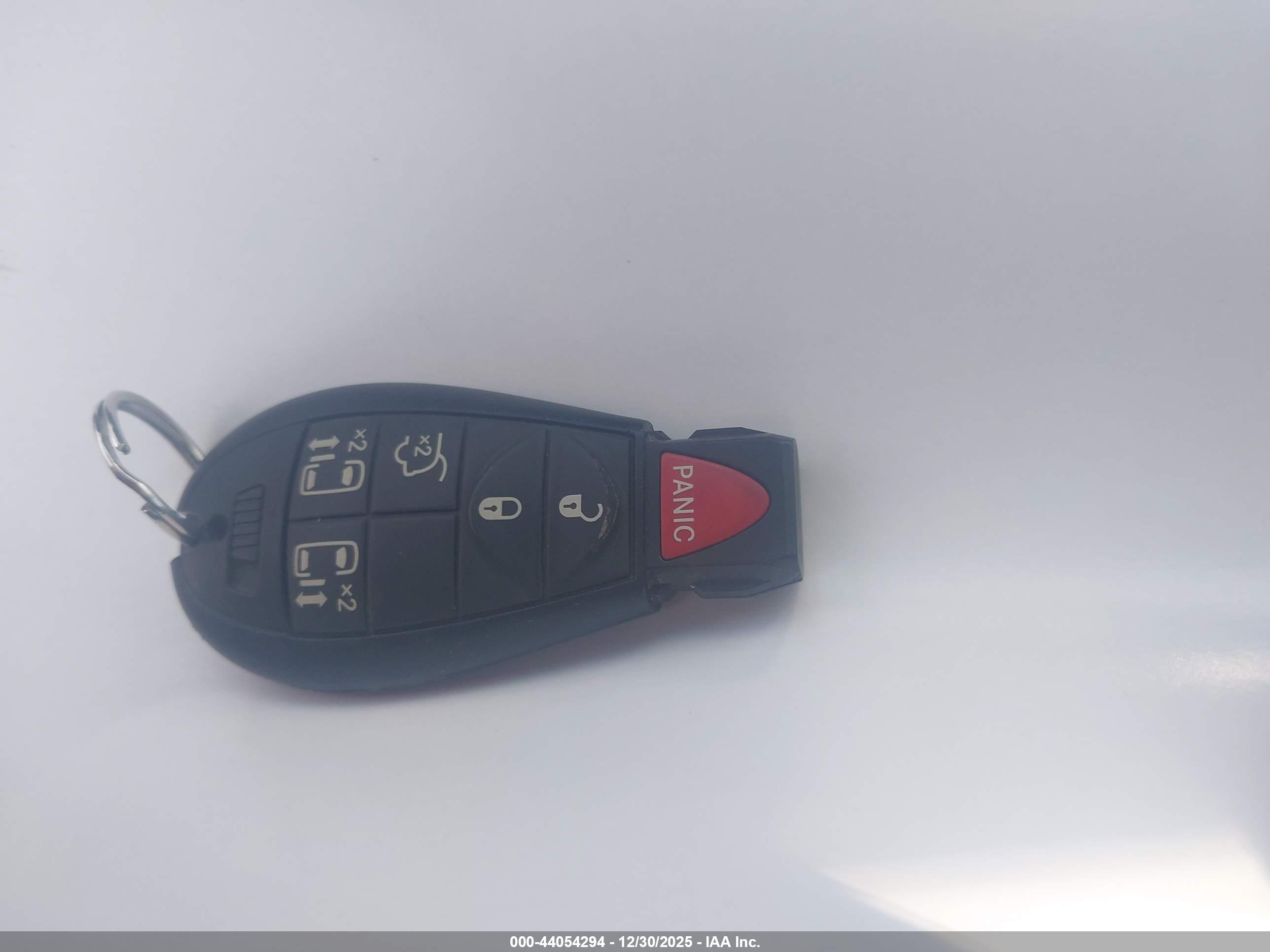 CHRYSLER TOWN image 11