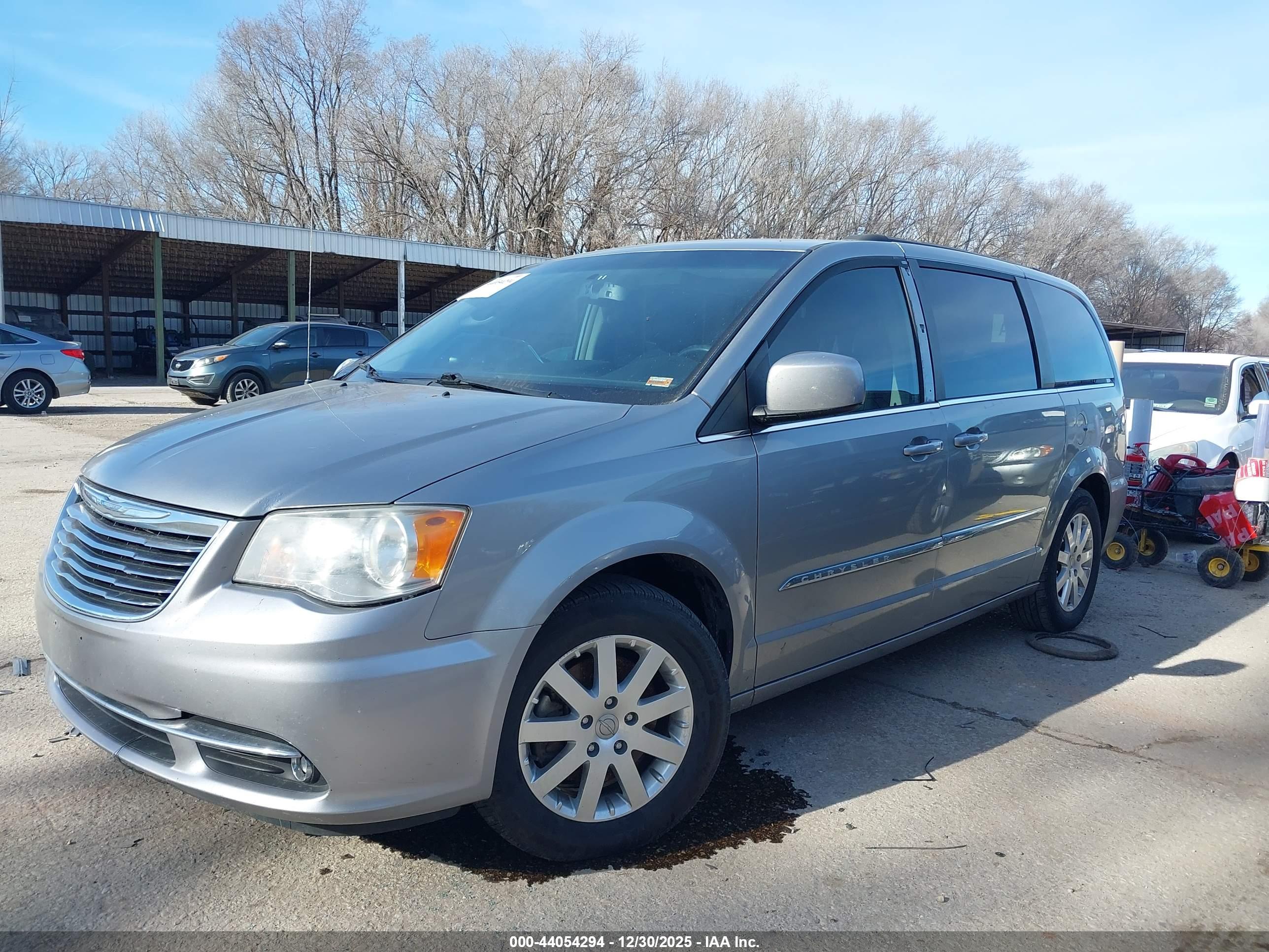 CHRYSLER TOWN image 2