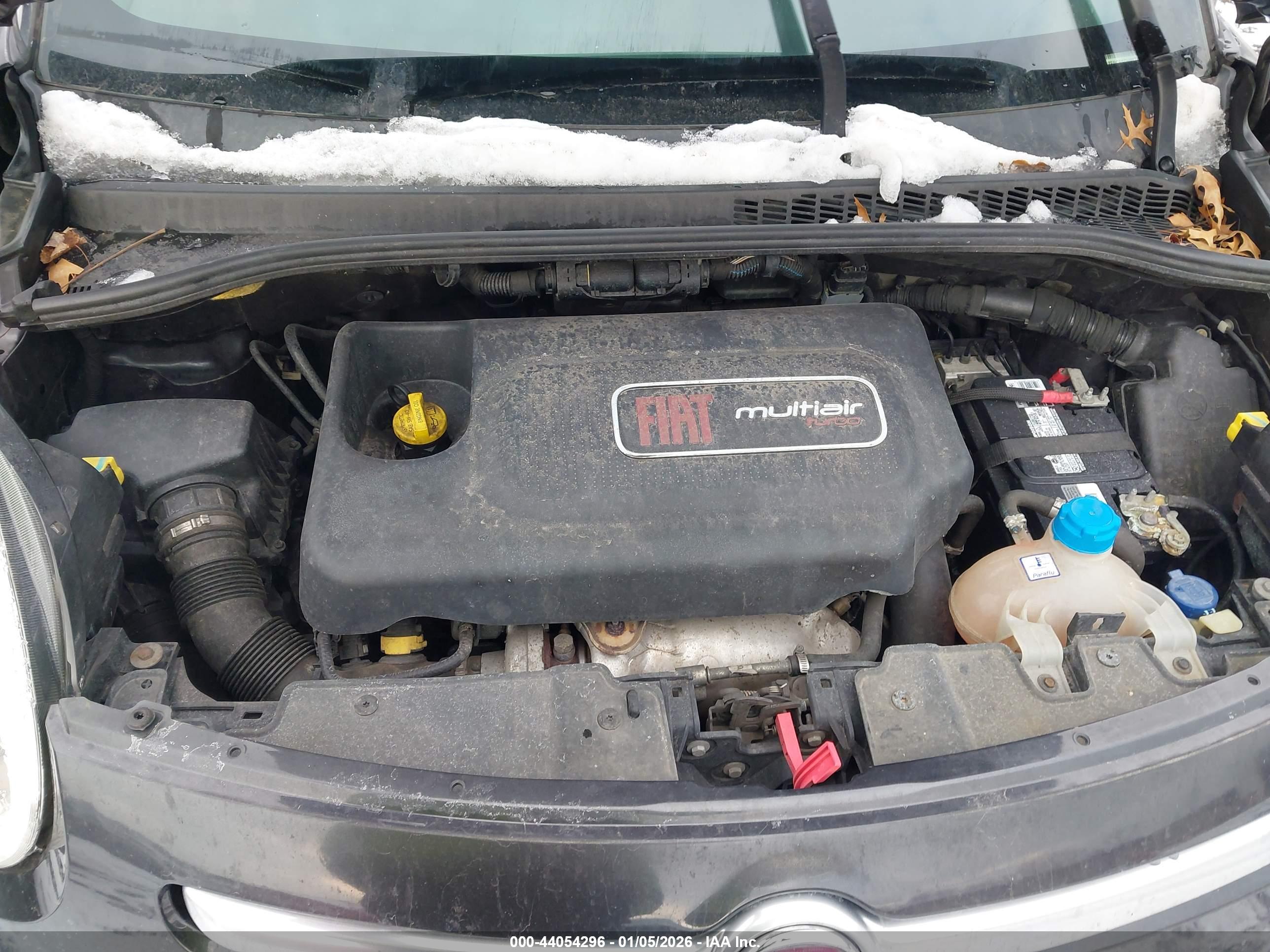 FIAT 500L image 10