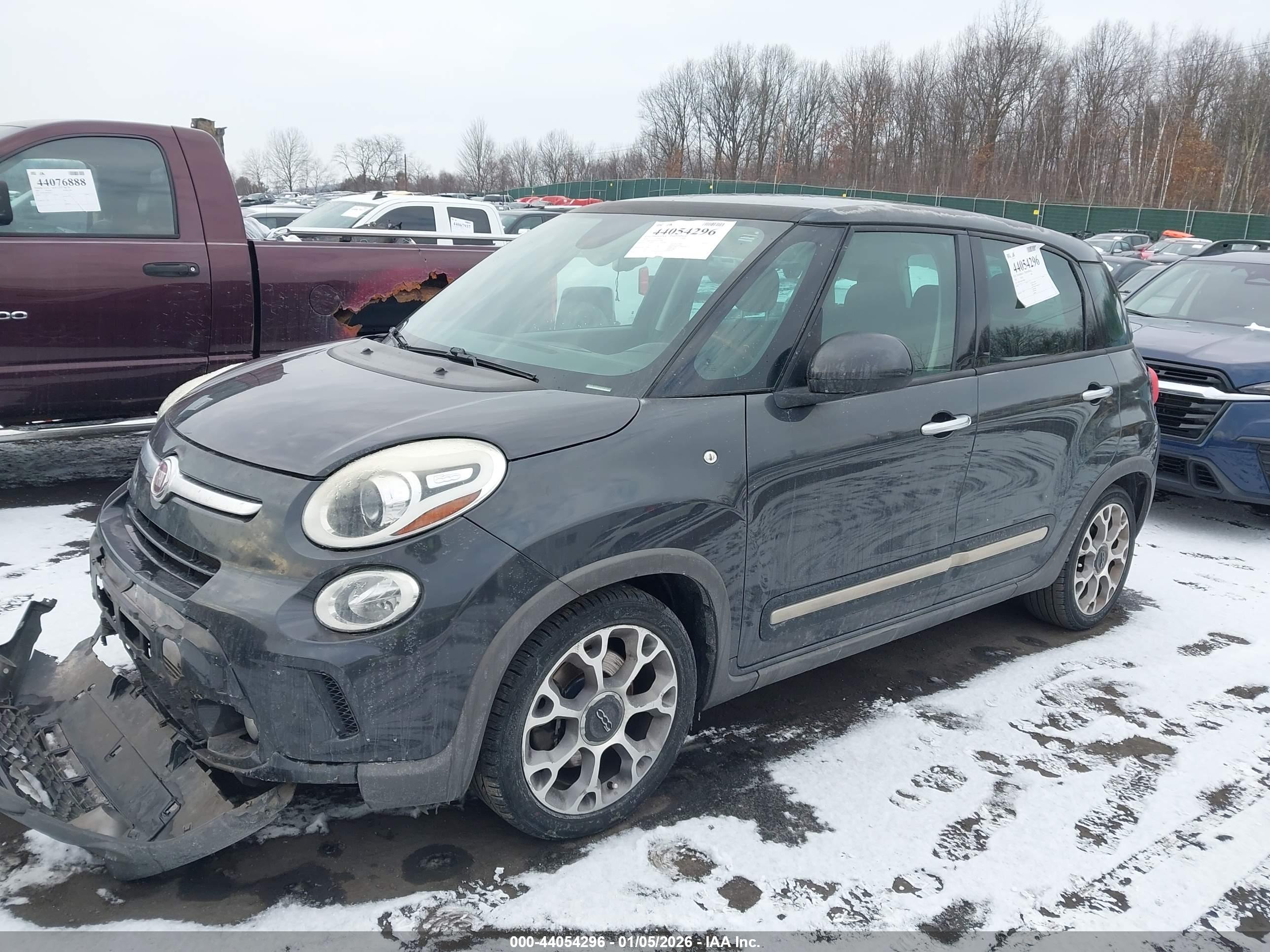 FIAT 500L image 2