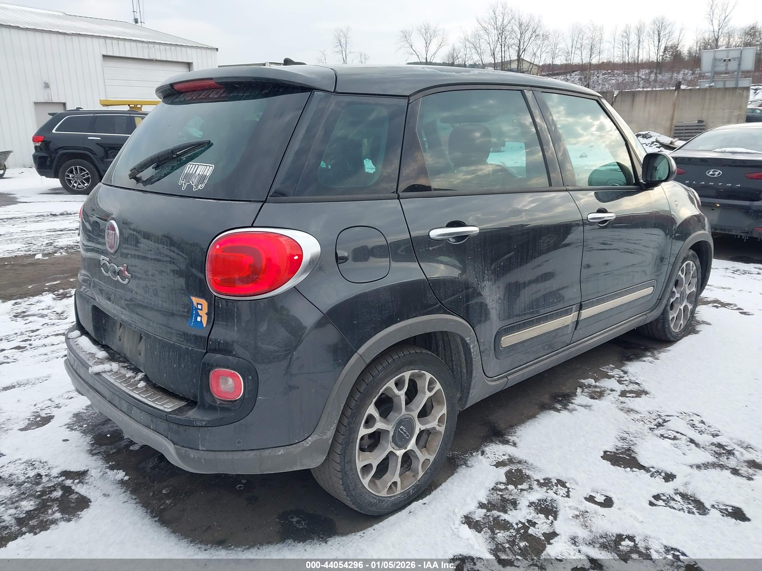 FIAT 500L image 4